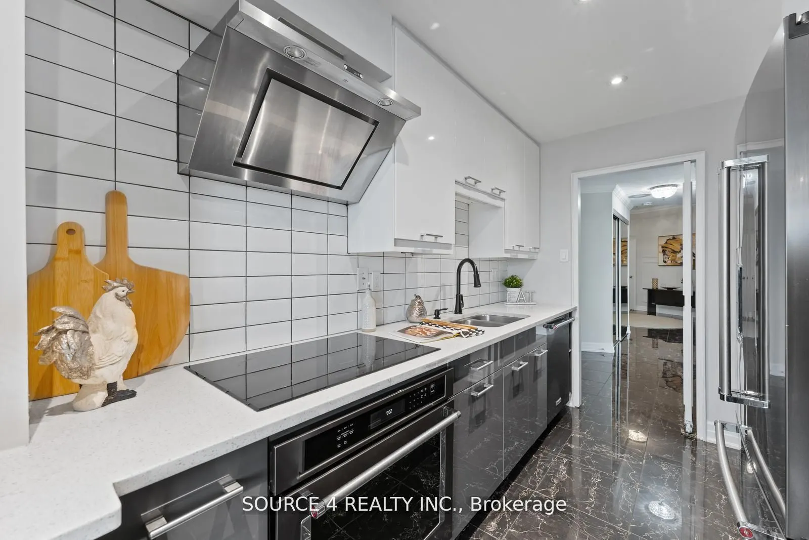 1300 Bloor Street, #PH7