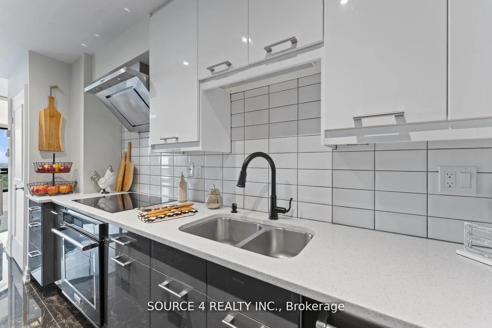 1300 Bloor Street, #PH7