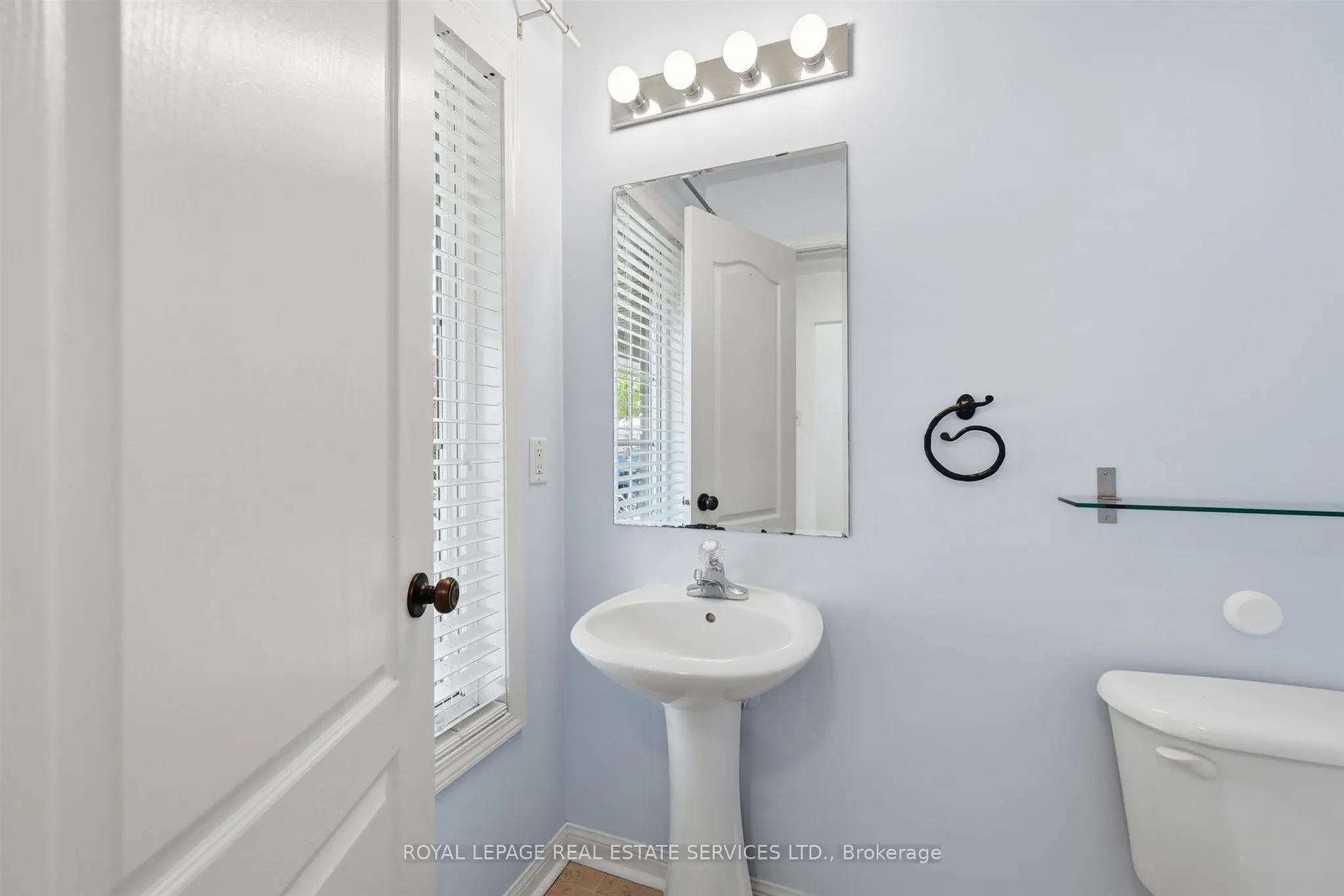 1324 Ashwood Terrace