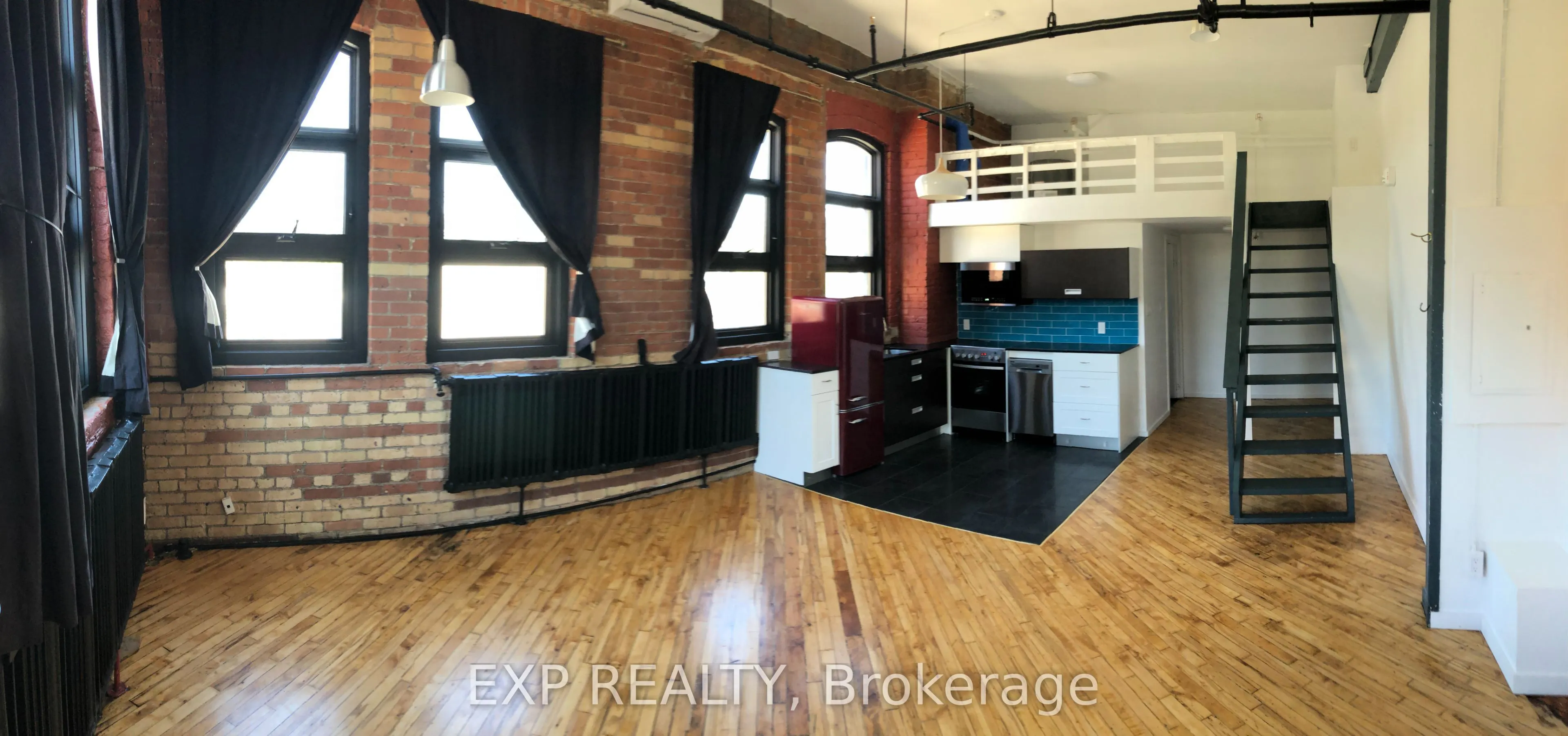 2480 Dundas Street W