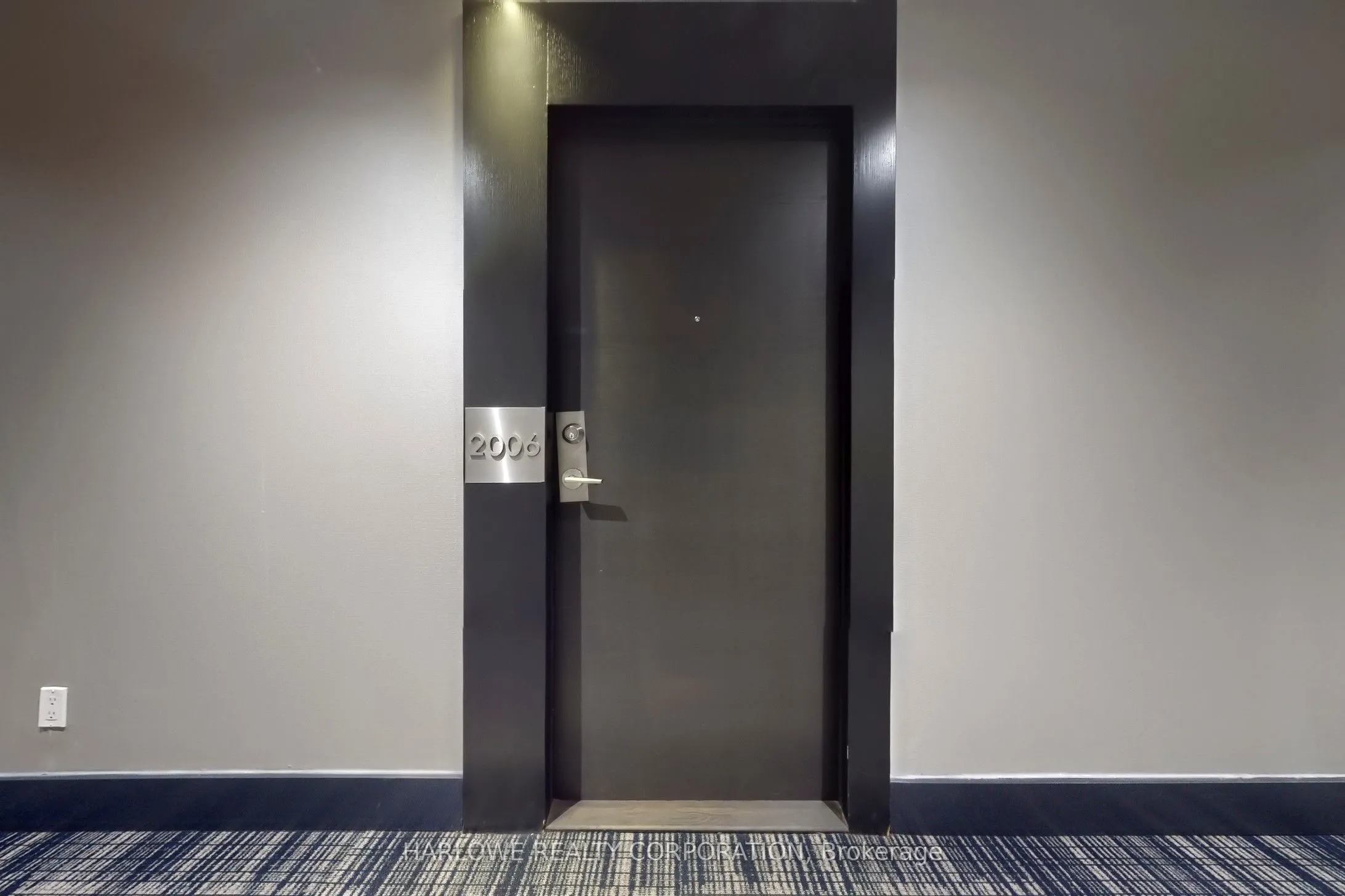 33 Shore Breeze Drive, #2006