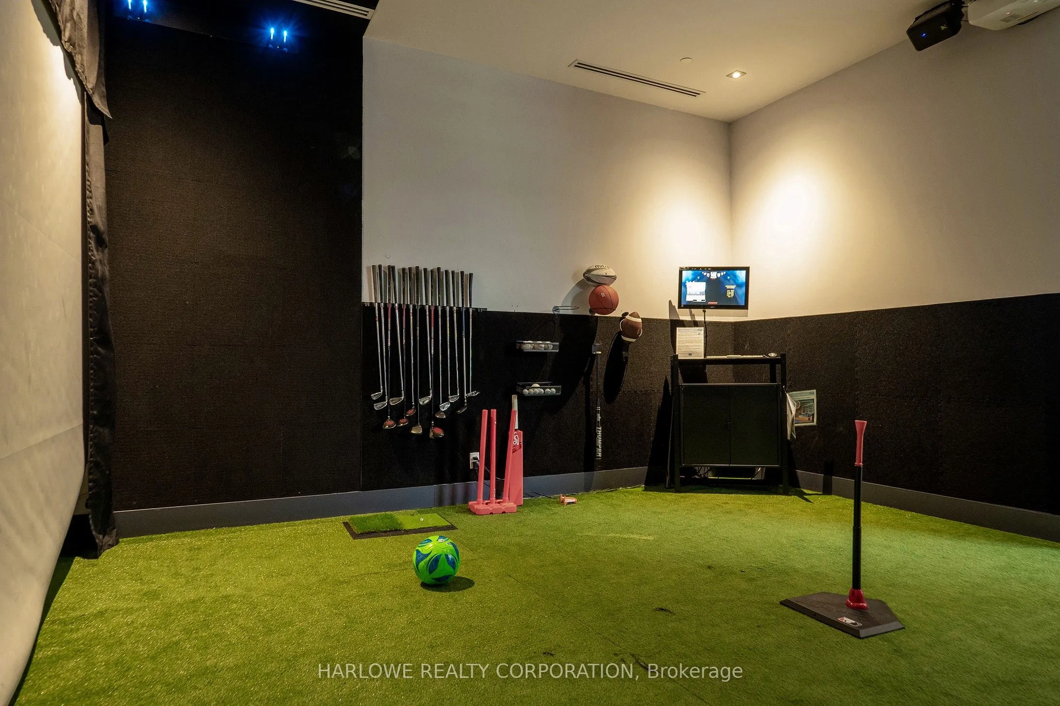 33 Shore Breeze Drive, #2006