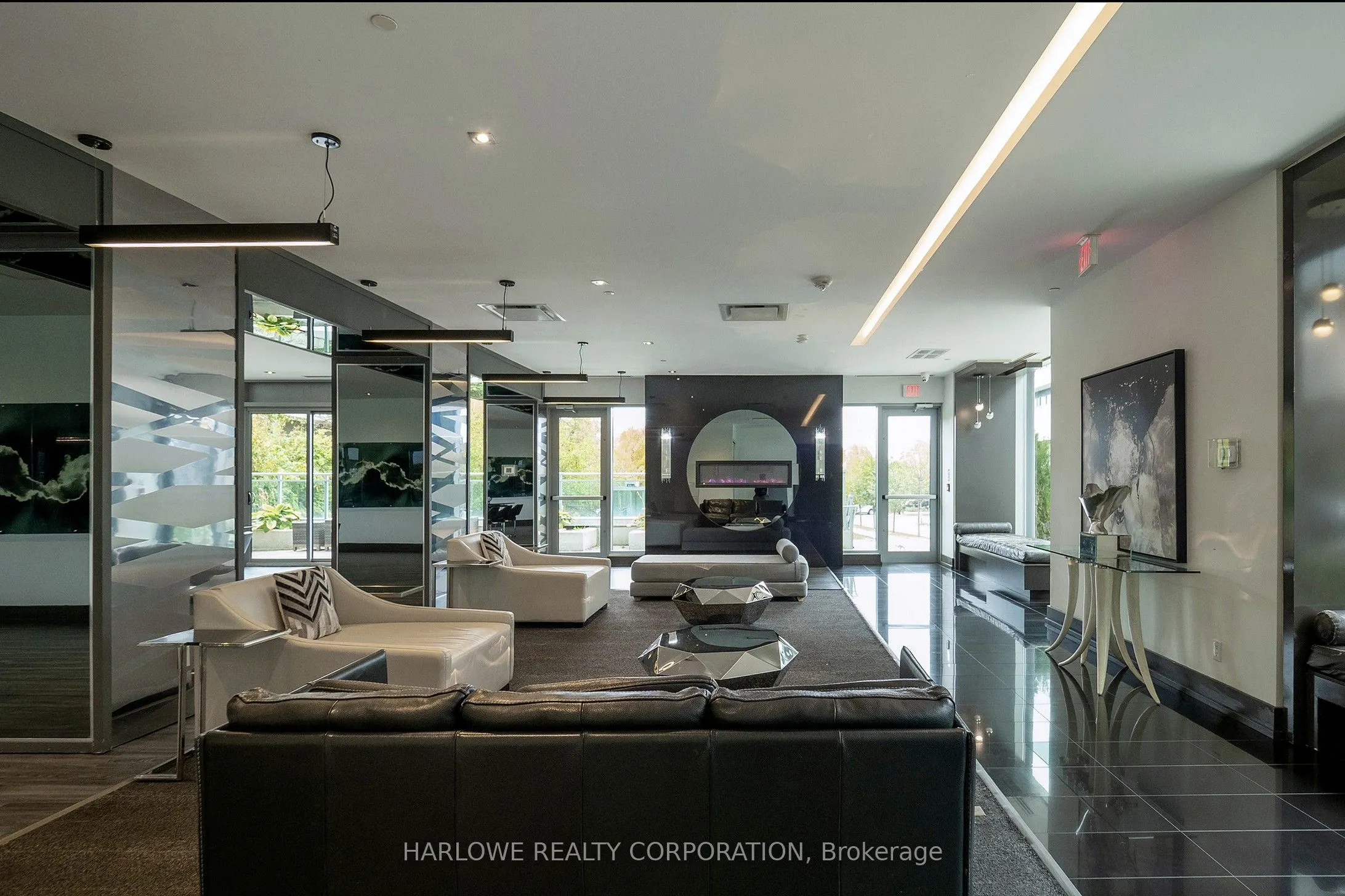 33 Shore Breeze Drive, #2006