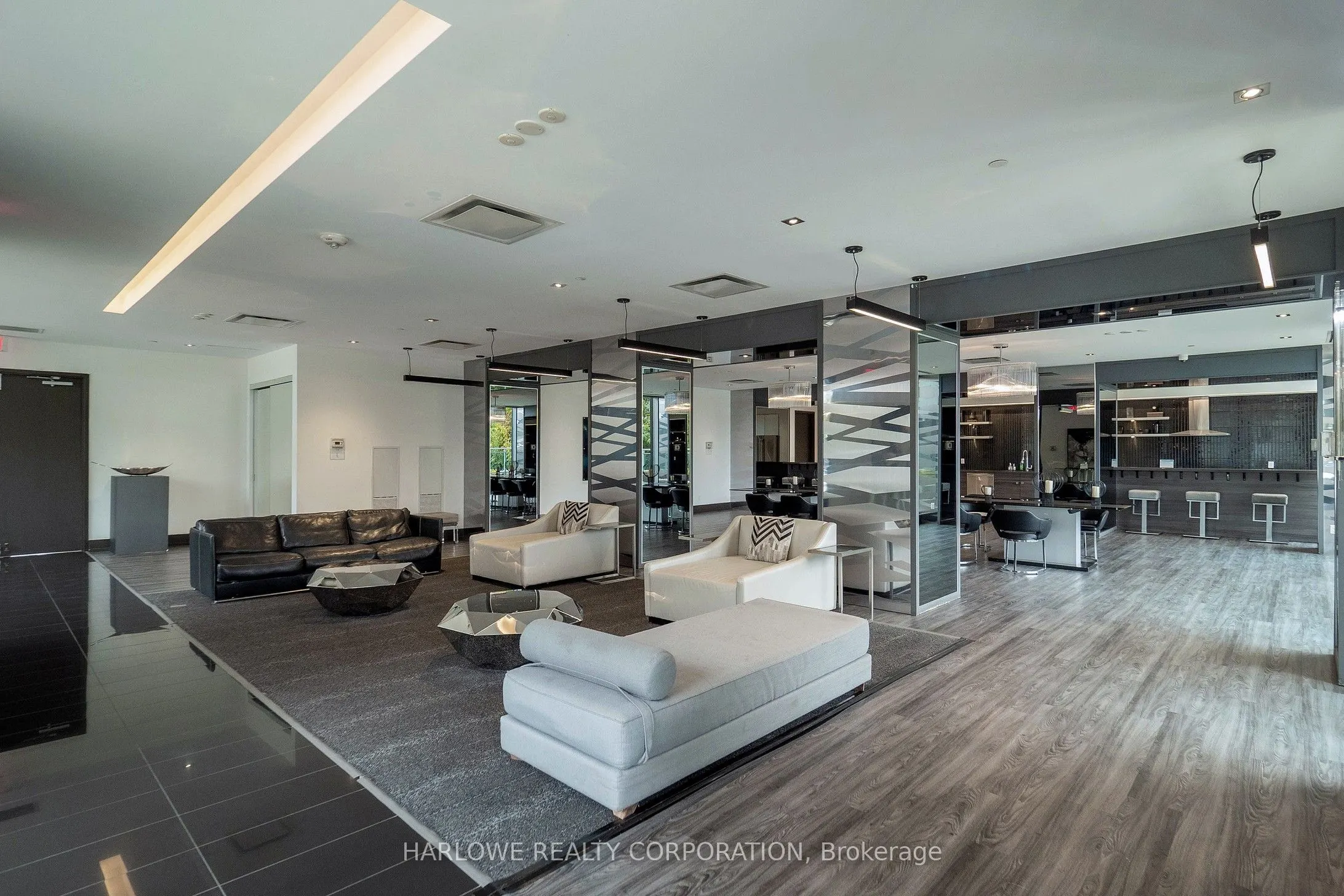 33 Shore Breeze Drive, #2006