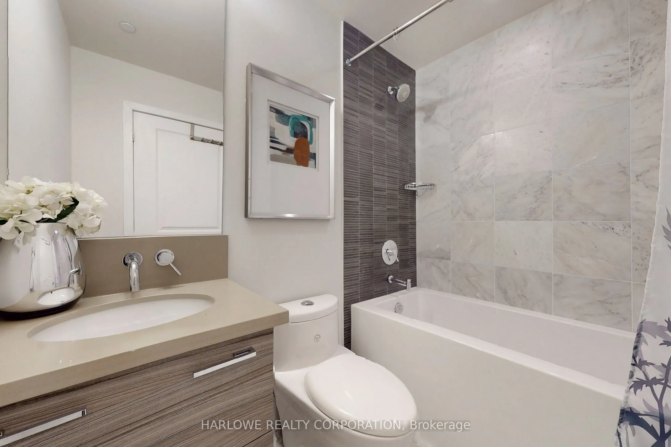 33 Shore Breeze Drive, #2006