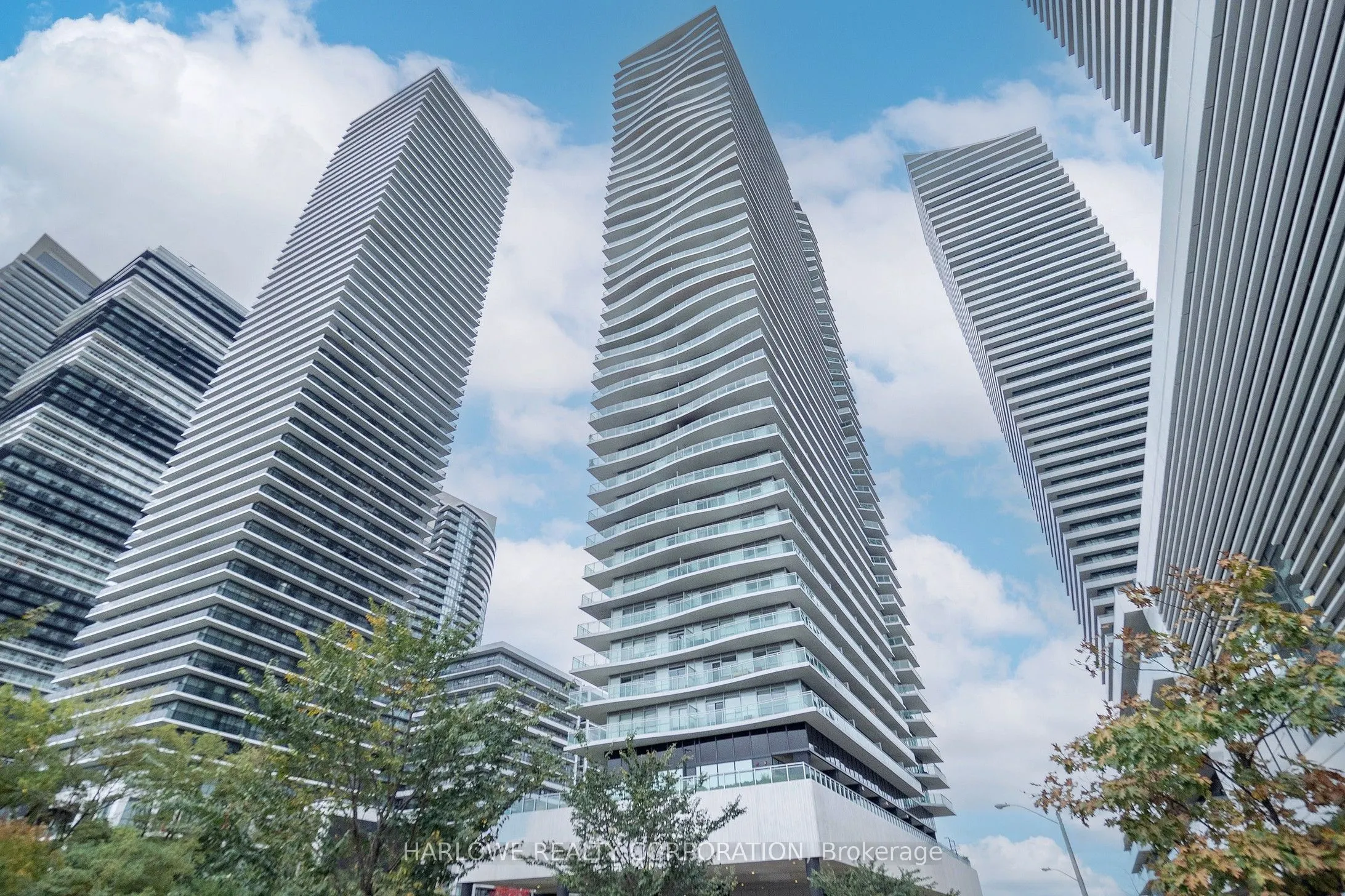 33 Shore Breeze Drive, #2006