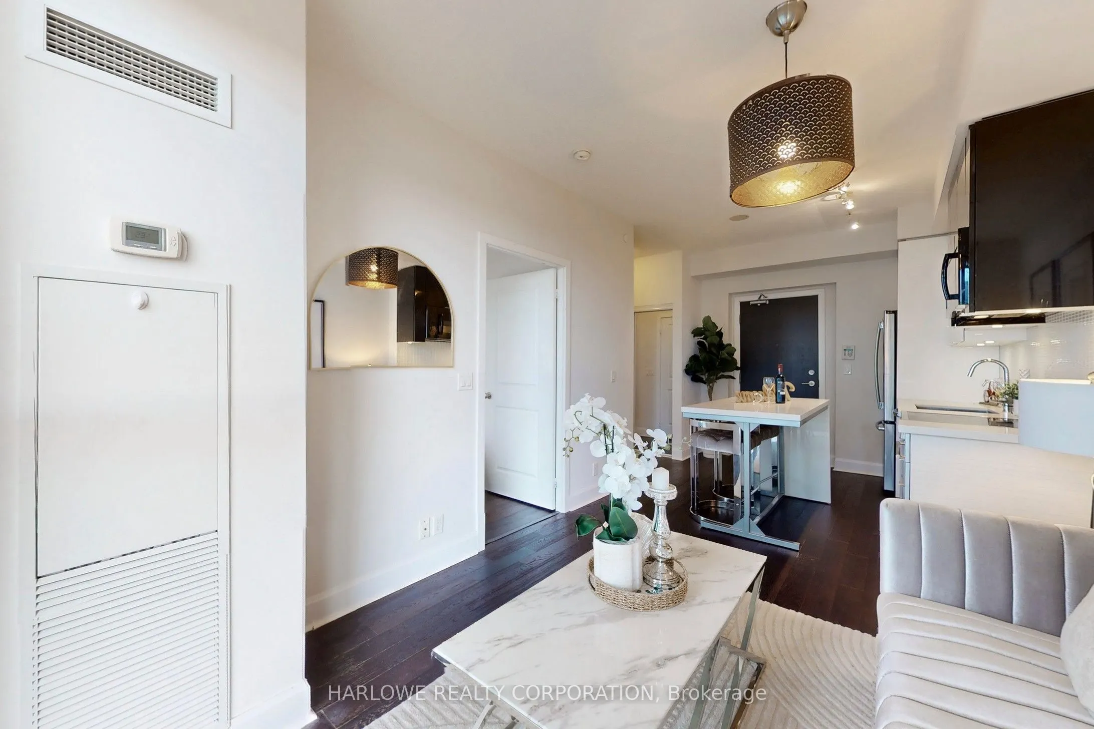 33 Shore Breeze Drive, #2006