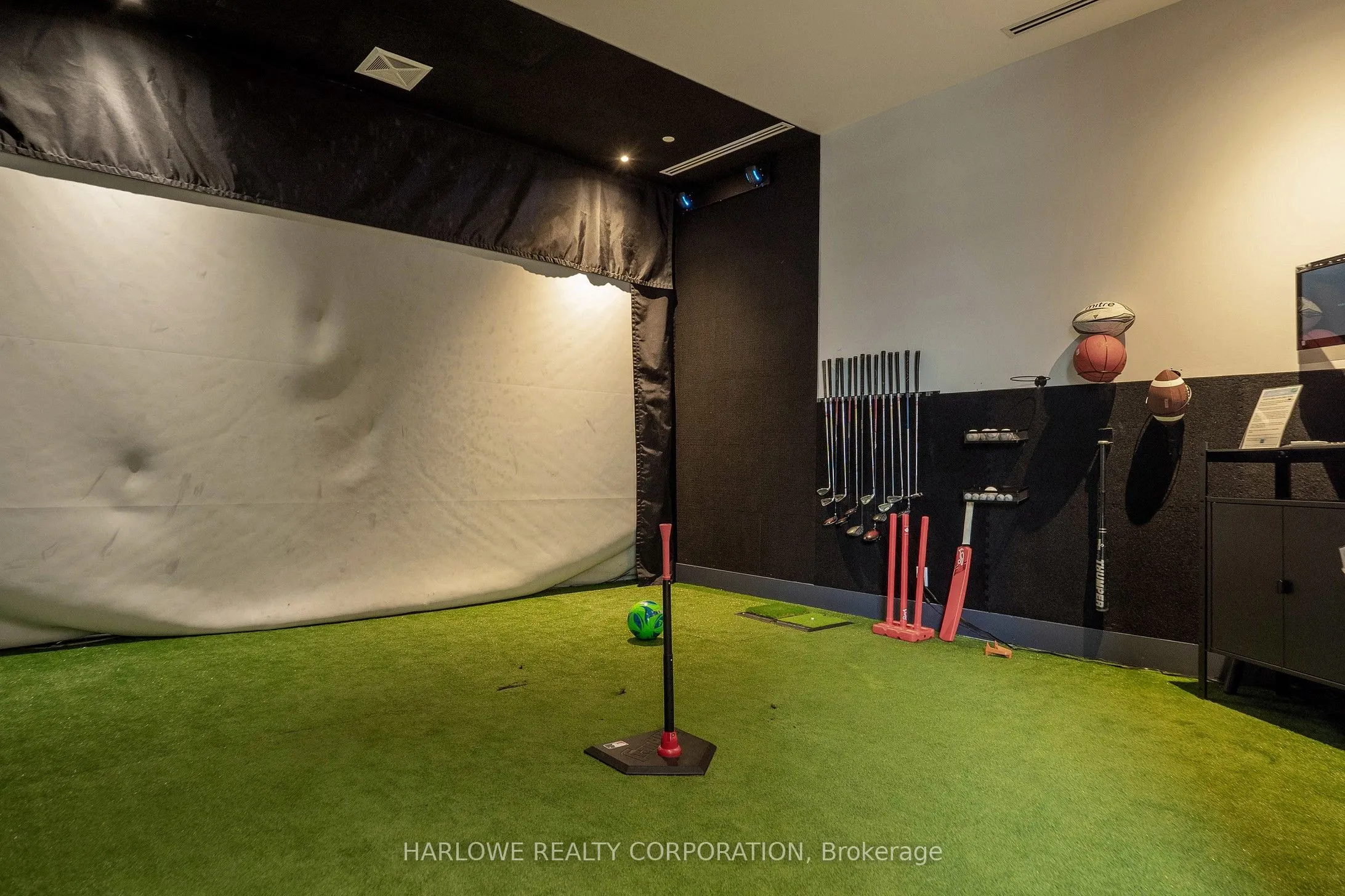 33 Shore Breeze Drive, #2006