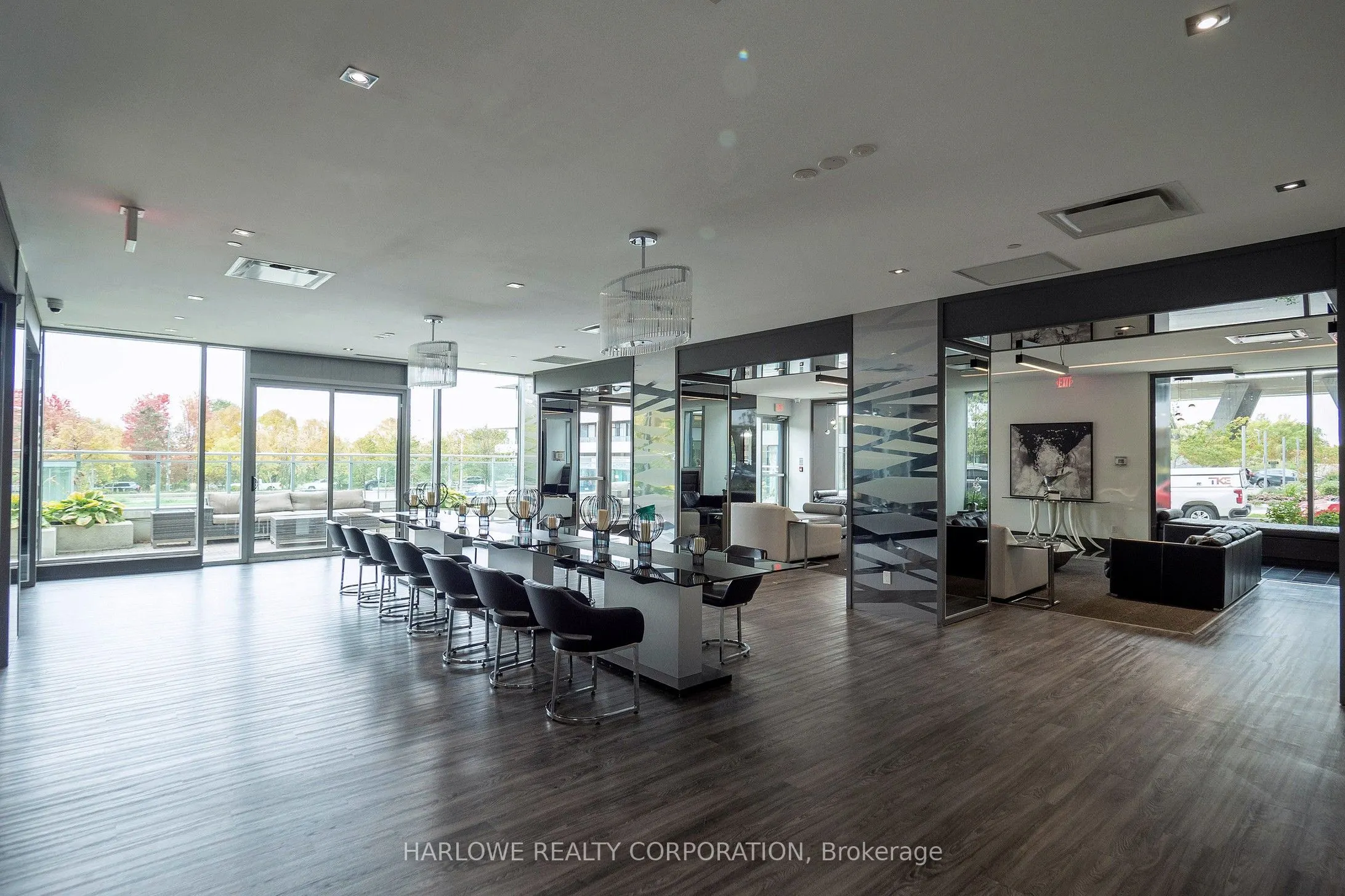 33 Shore Breeze Drive, #2006