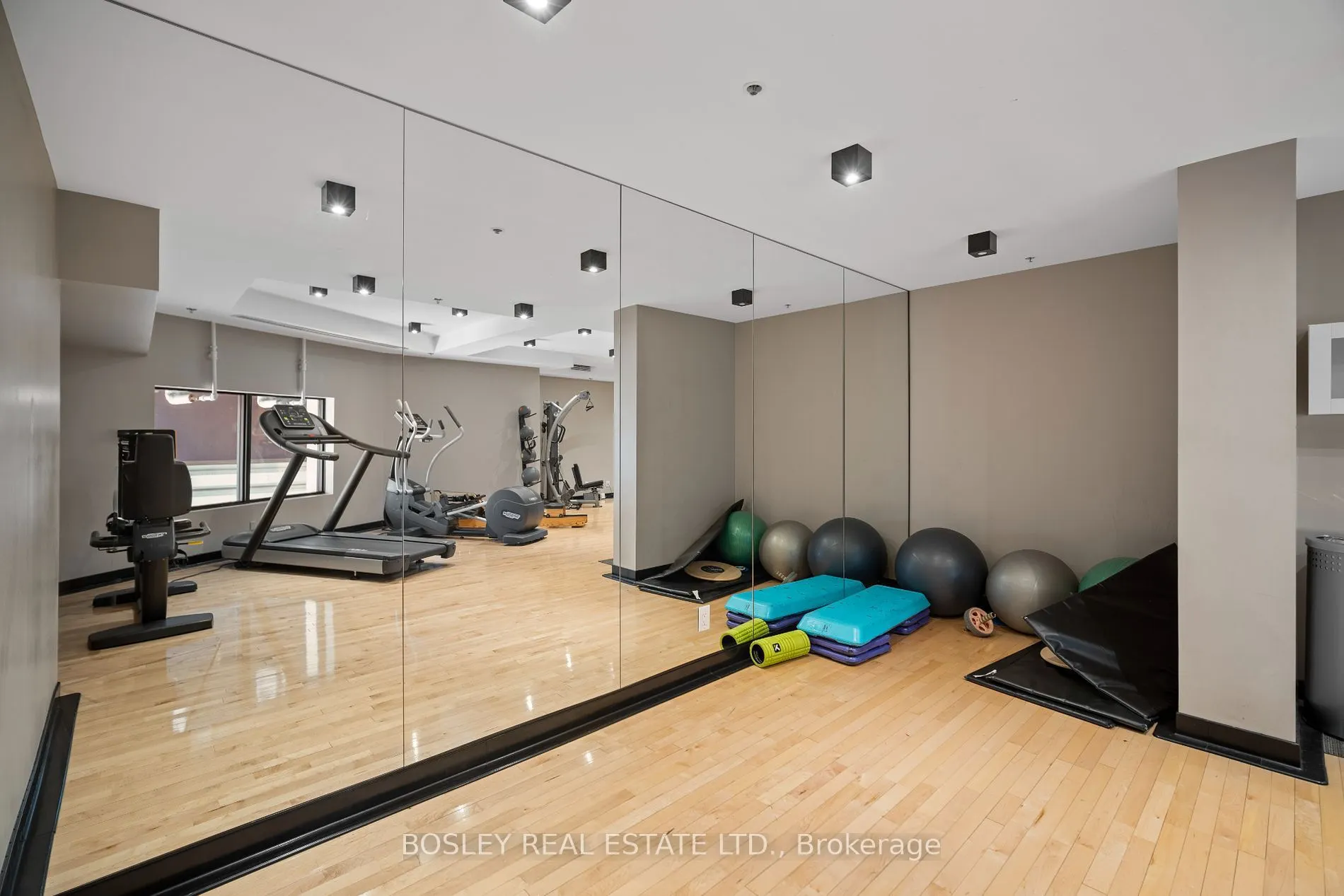 530 Indian Grove, #416