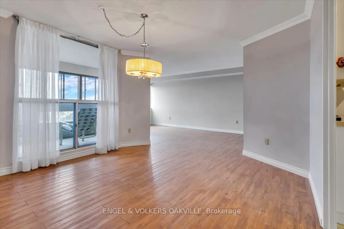 1580 Mississauga Valley Boulevard, #808