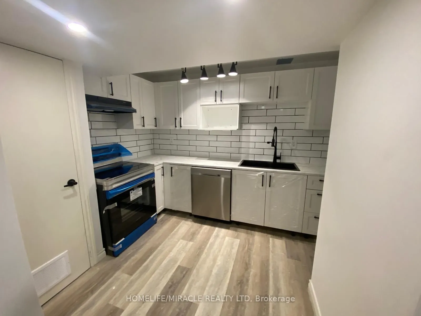 45 Snapdragon Square