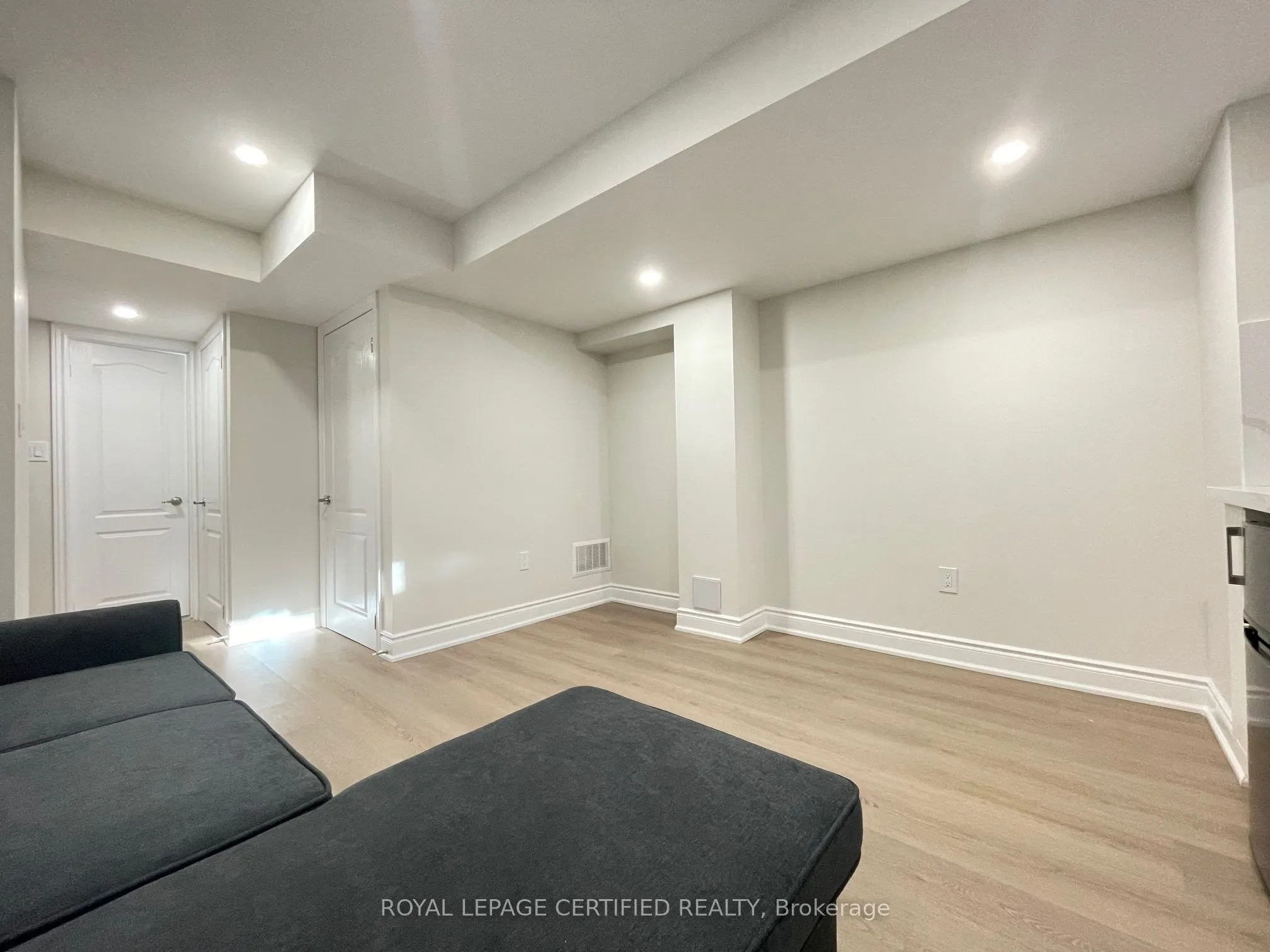 1227 Mcphedran Point, #Bsmt 2