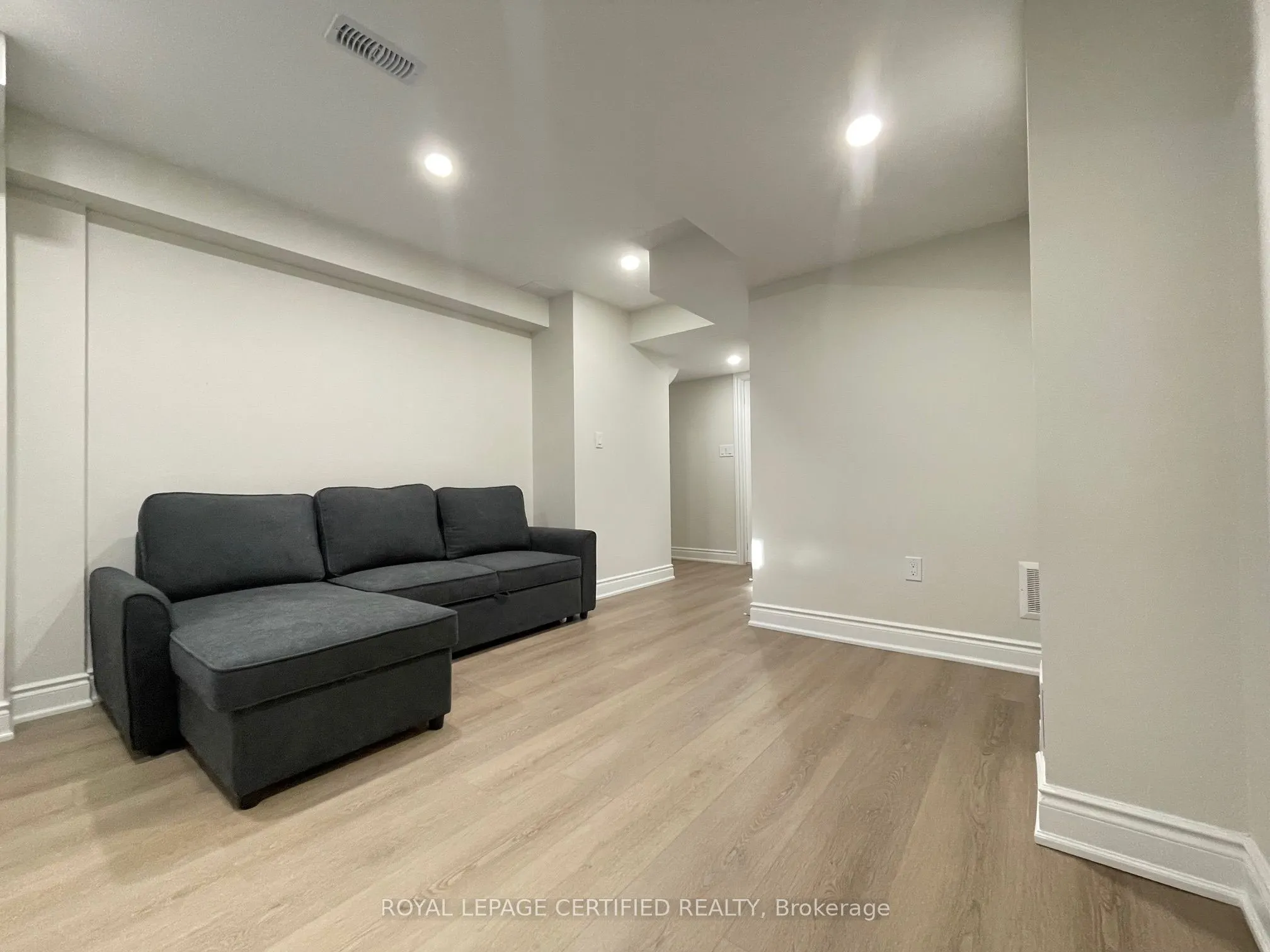 1227 Mcphedran Point, #Bsmt 2