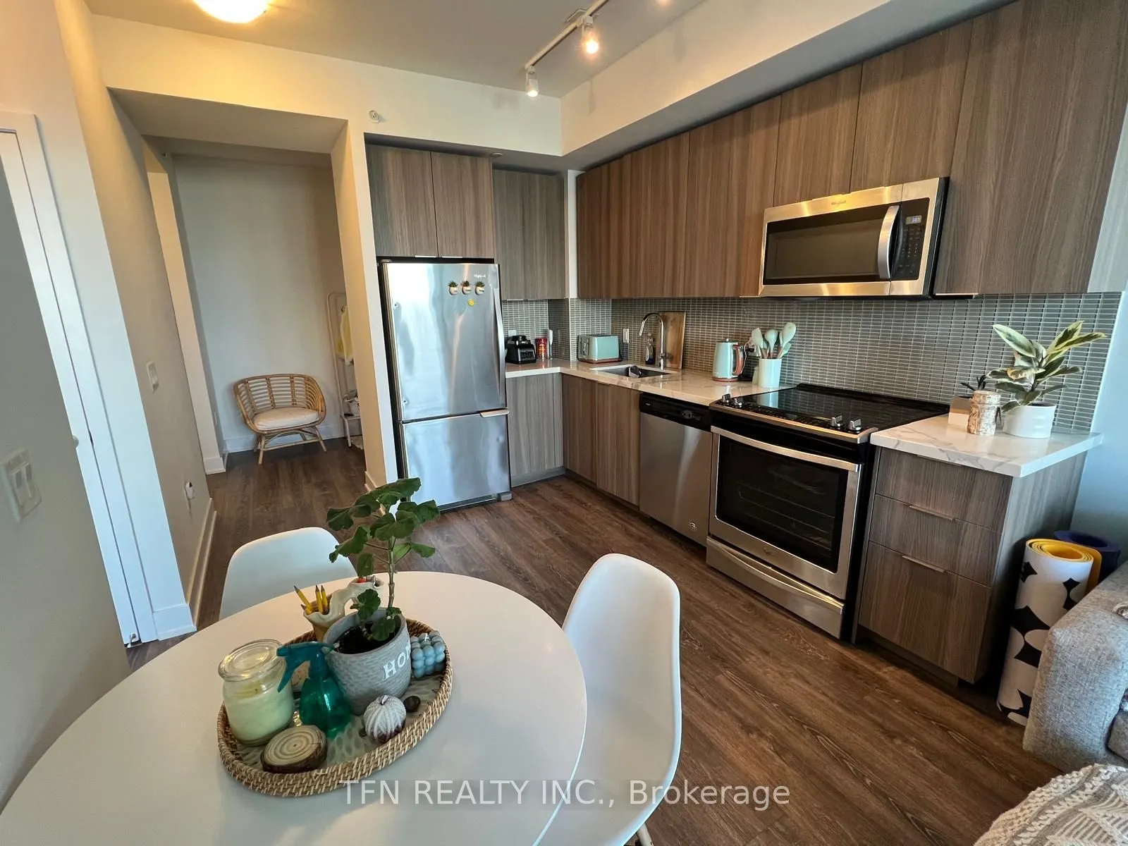 20 Shore Breeze Drive, #3406