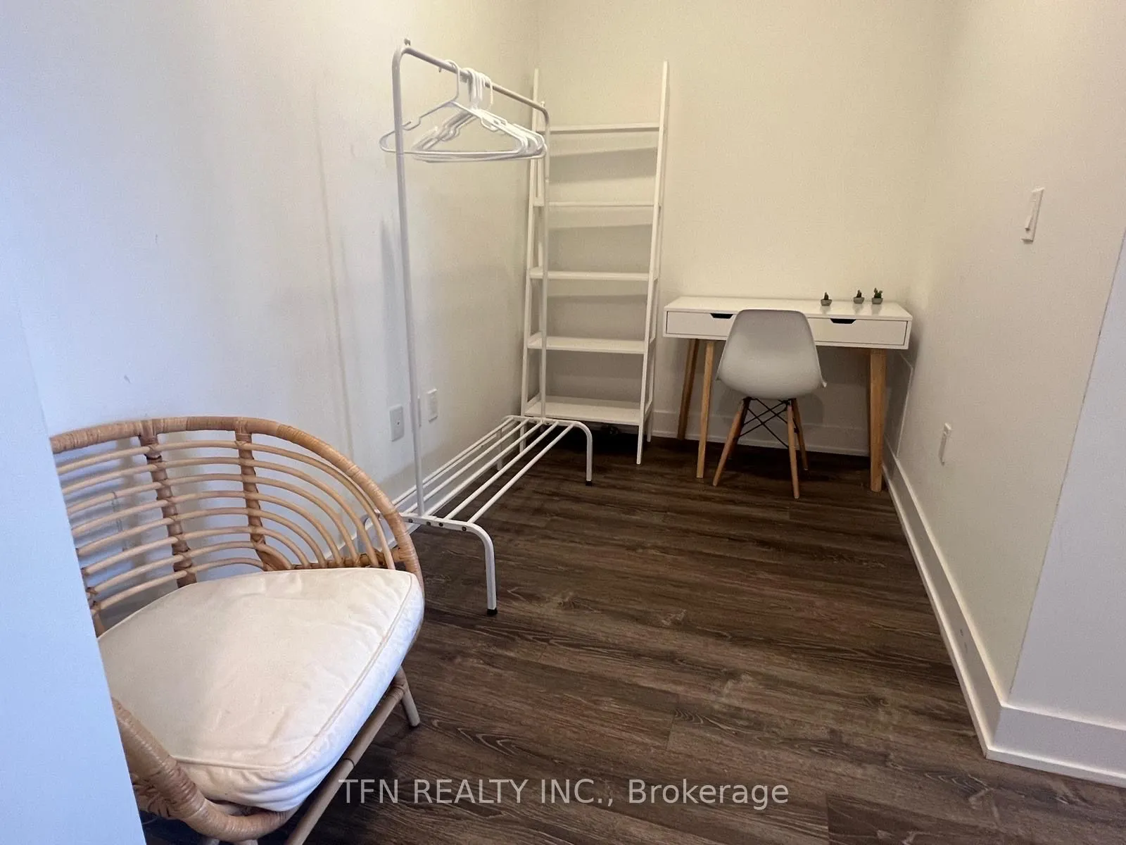 20 Shore Breeze Drive, #3406