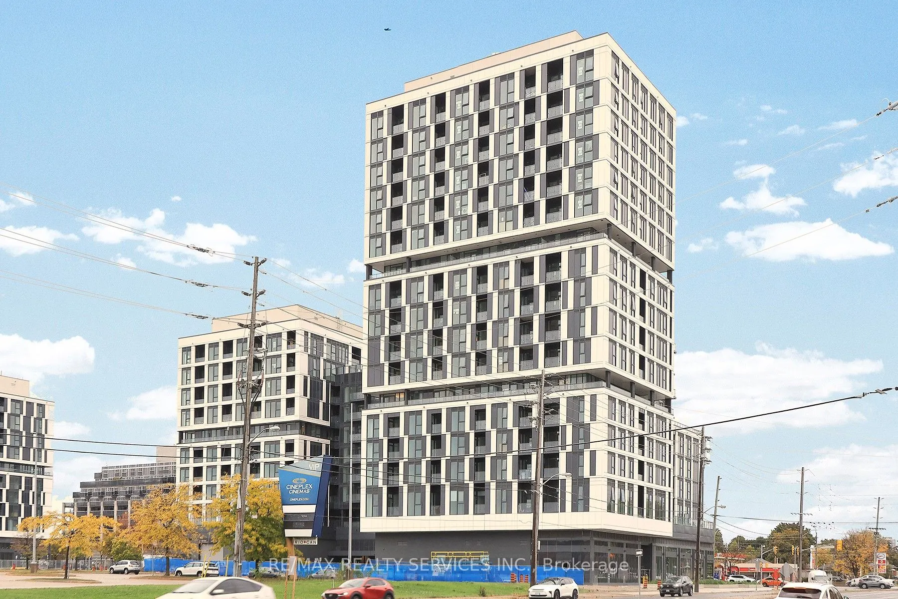 1007 The Queensway, #305