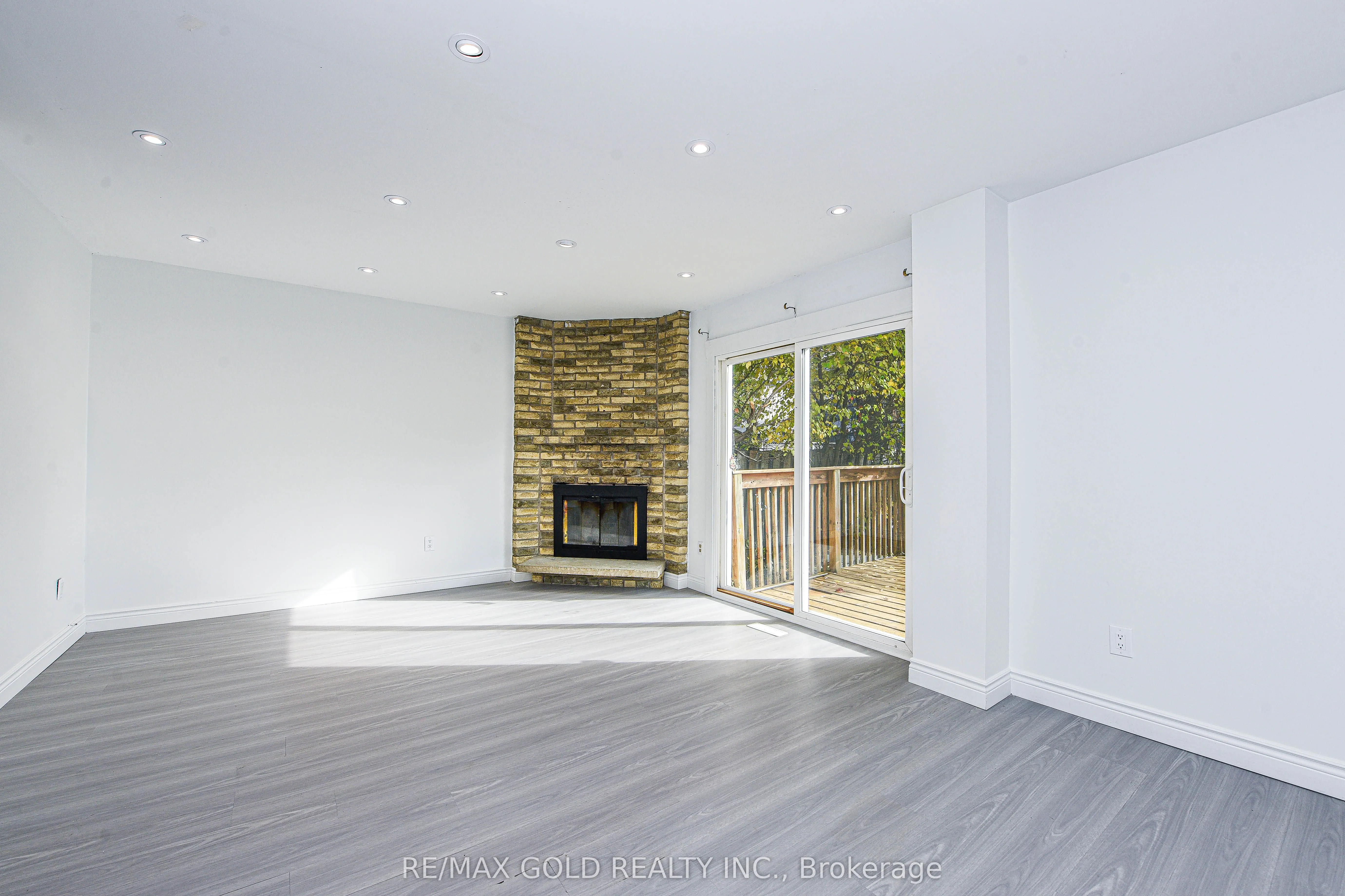 14 Nottawasaga Crescent