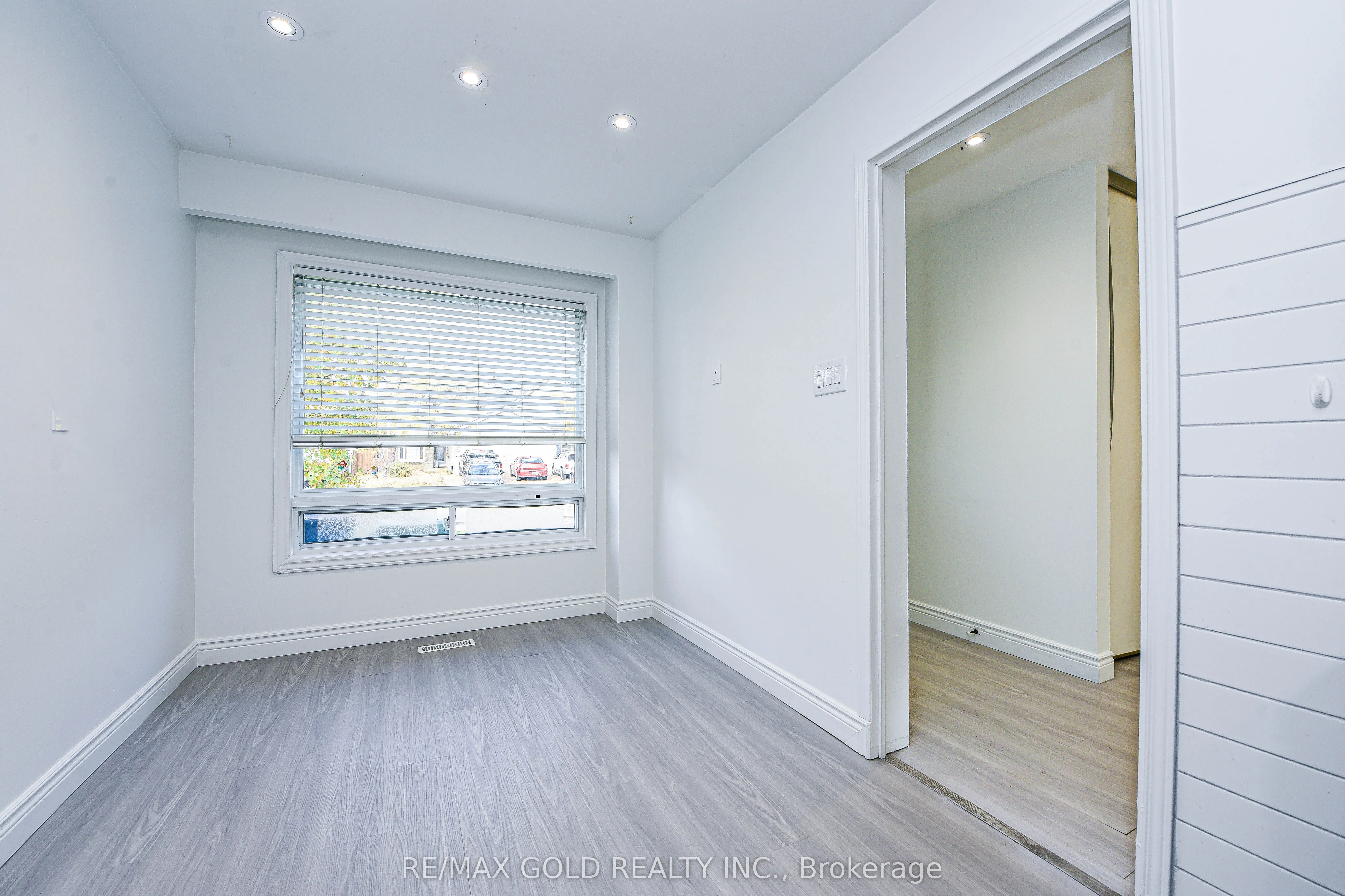 14 Nottawasaga Crescent