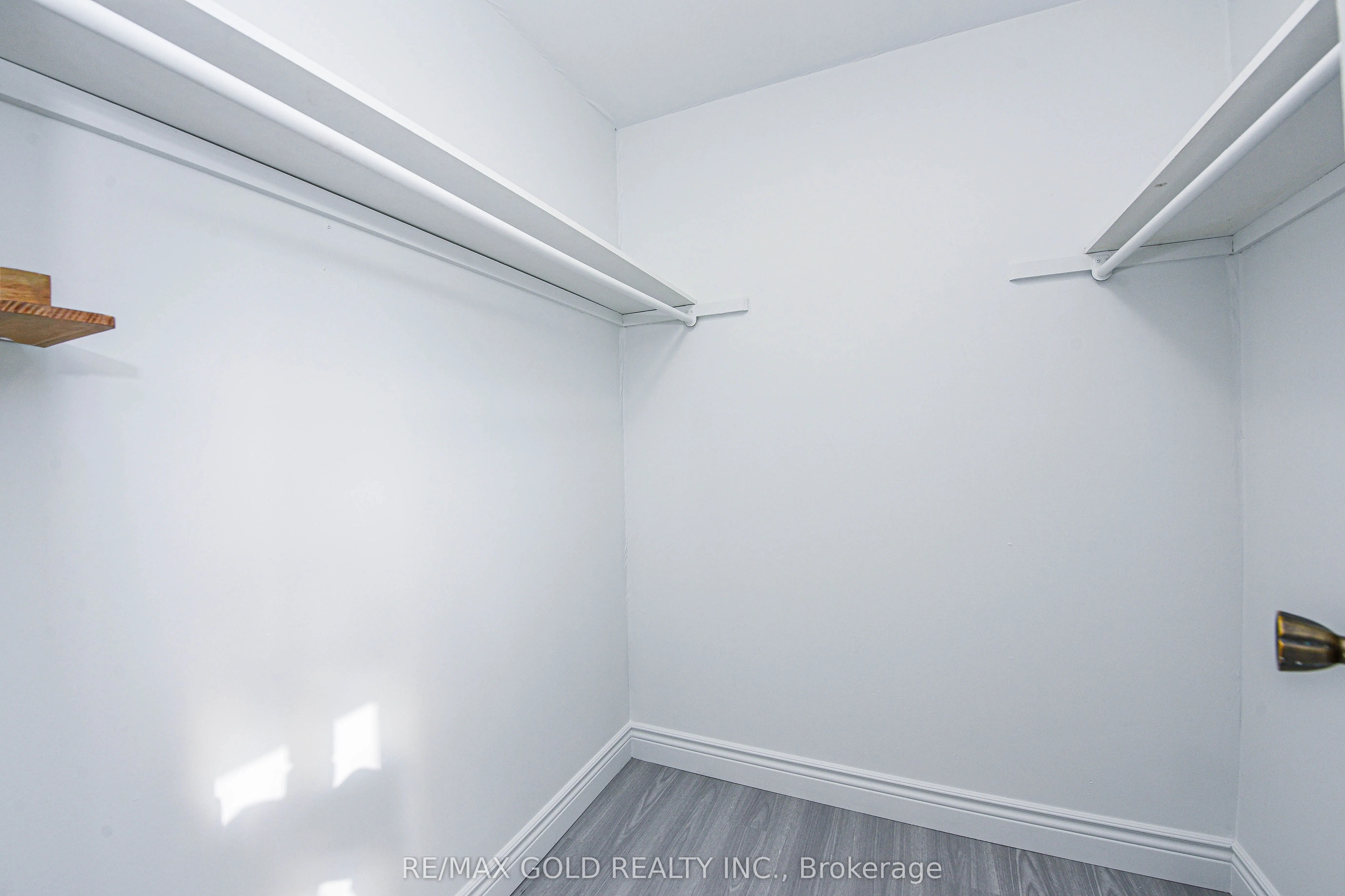 14 Nottawasaga Crescent