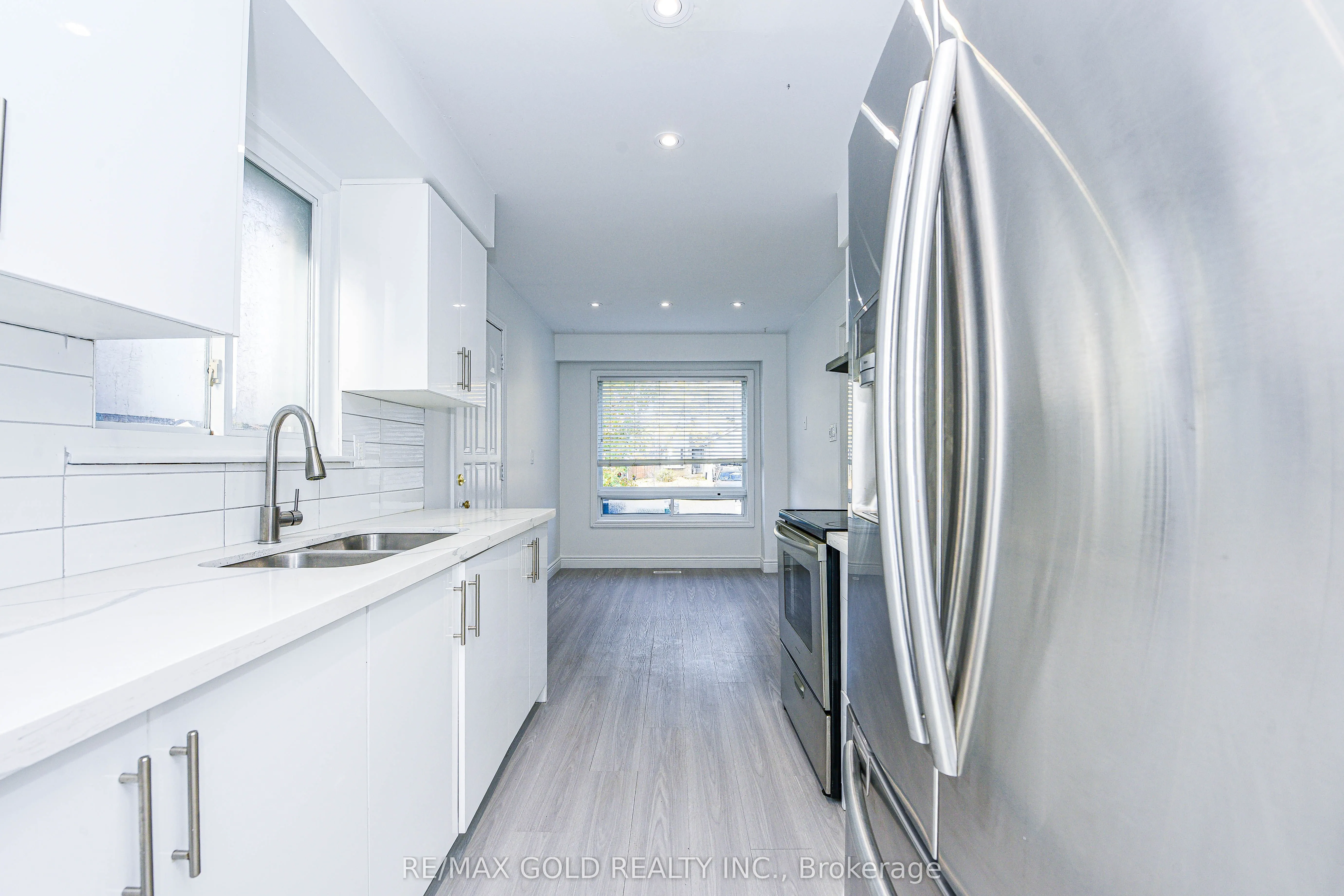 14 Nottawasaga Crescent