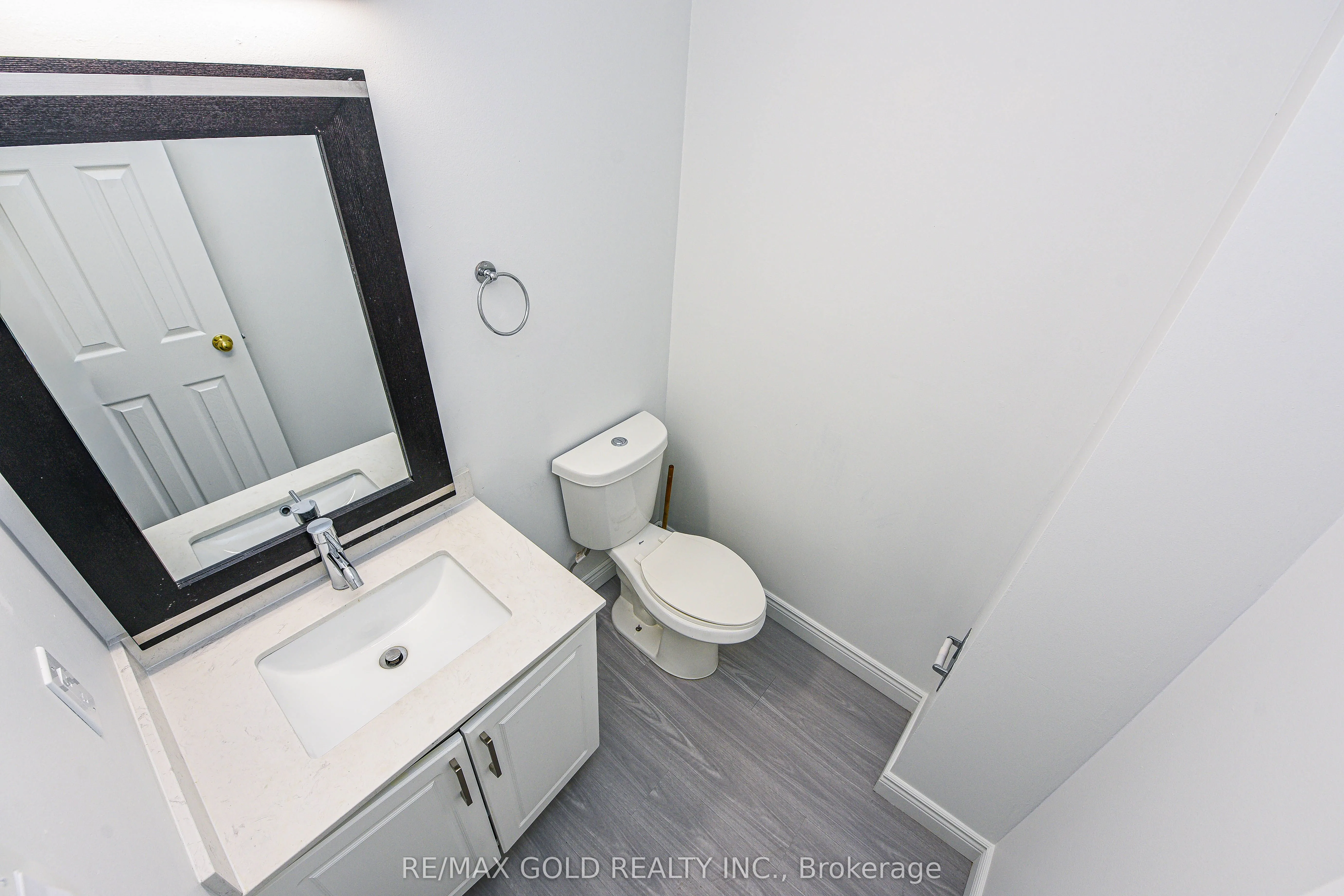 14 Nottawasaga Crescent