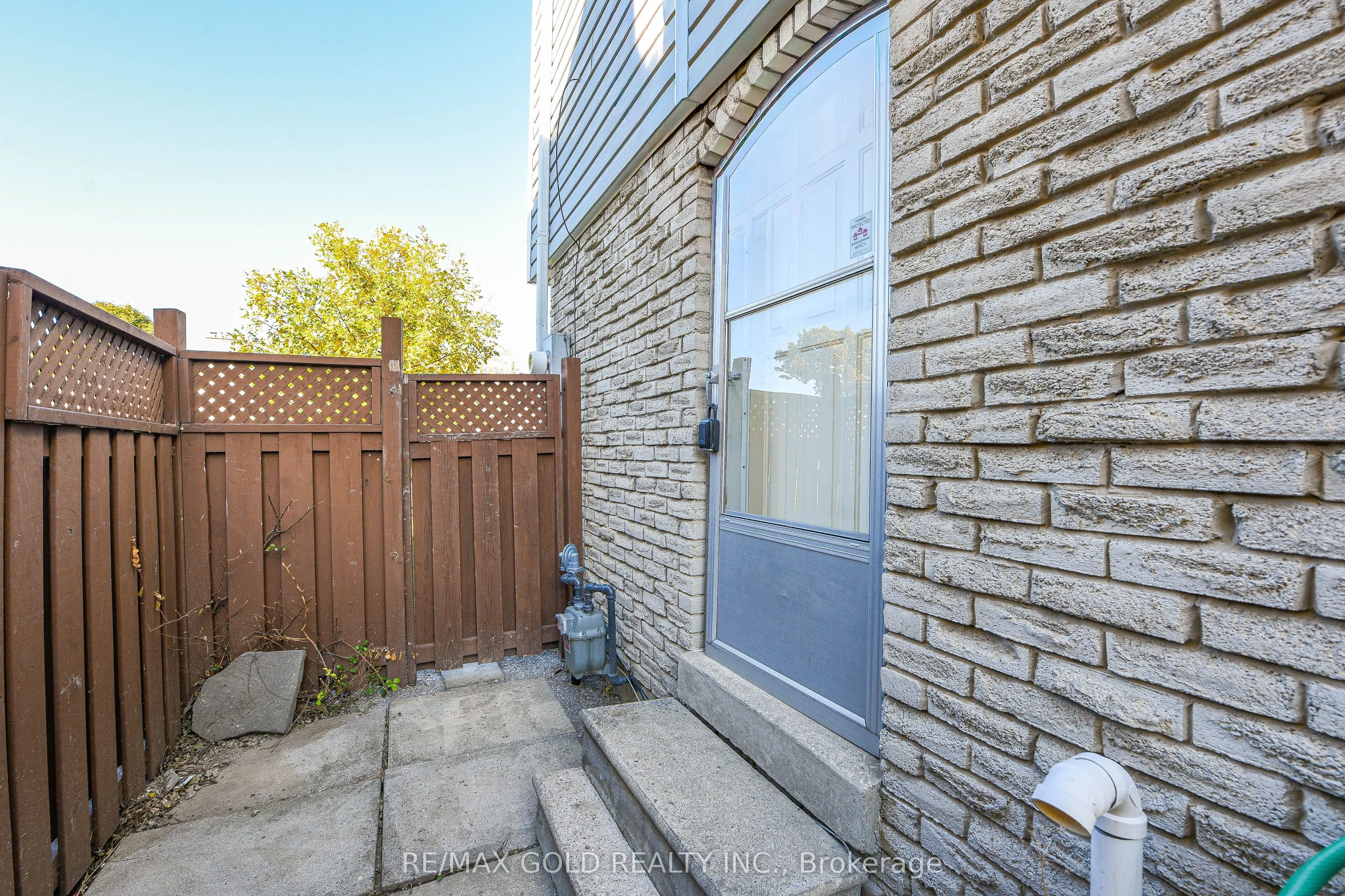 14 Nottawasaga Crescent