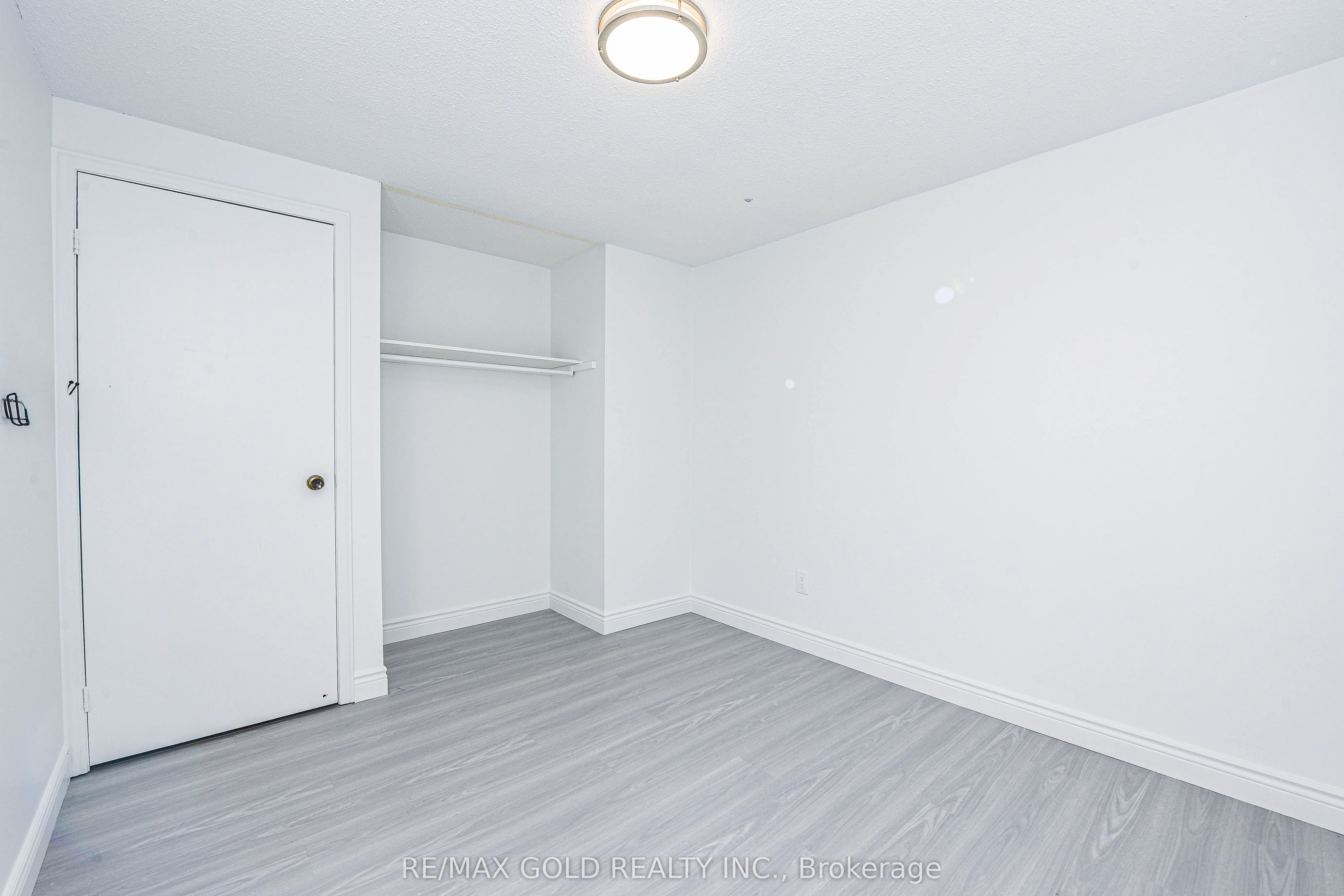 14 Nottawasaga Crescent