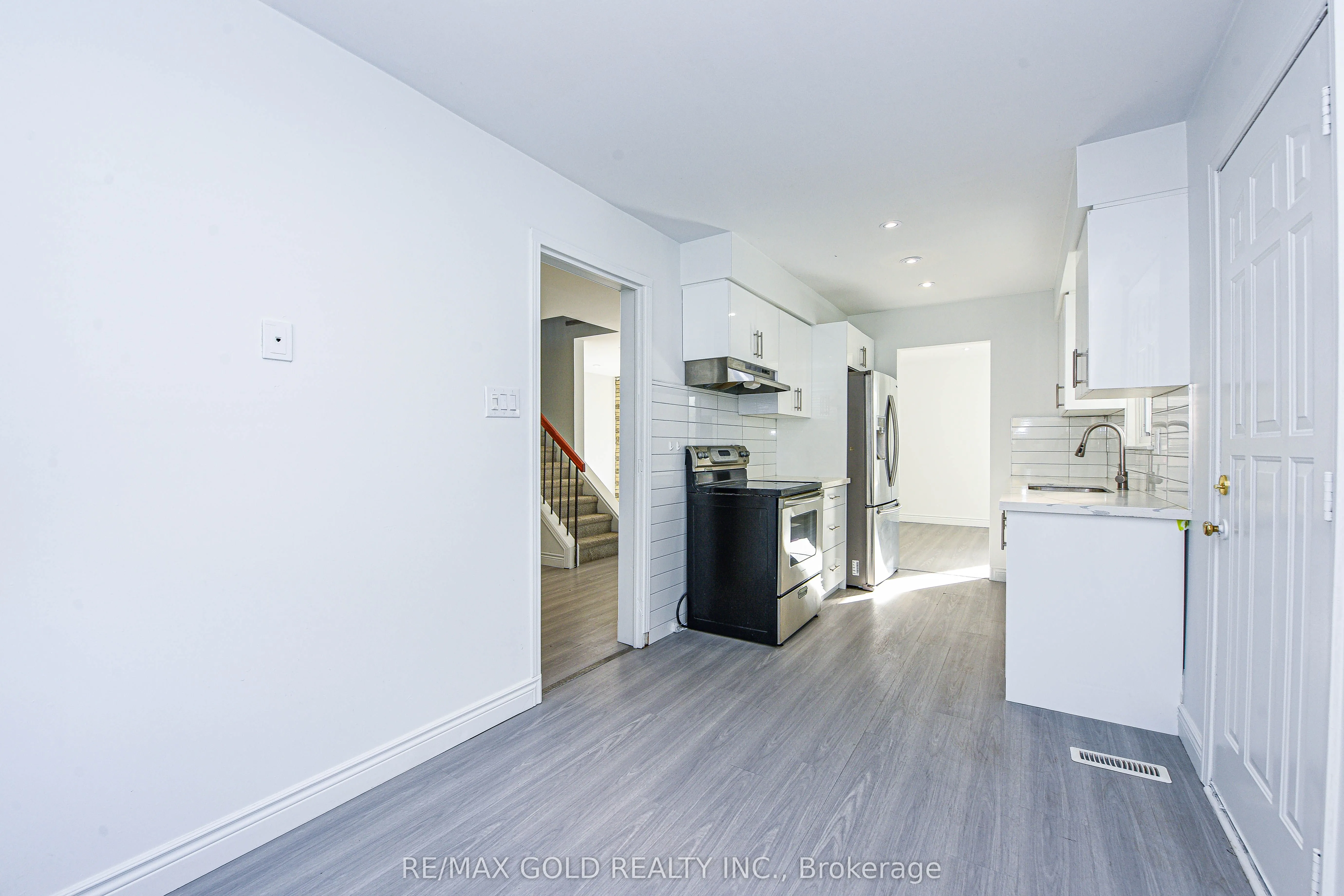 14 Nottawasaga Crescent