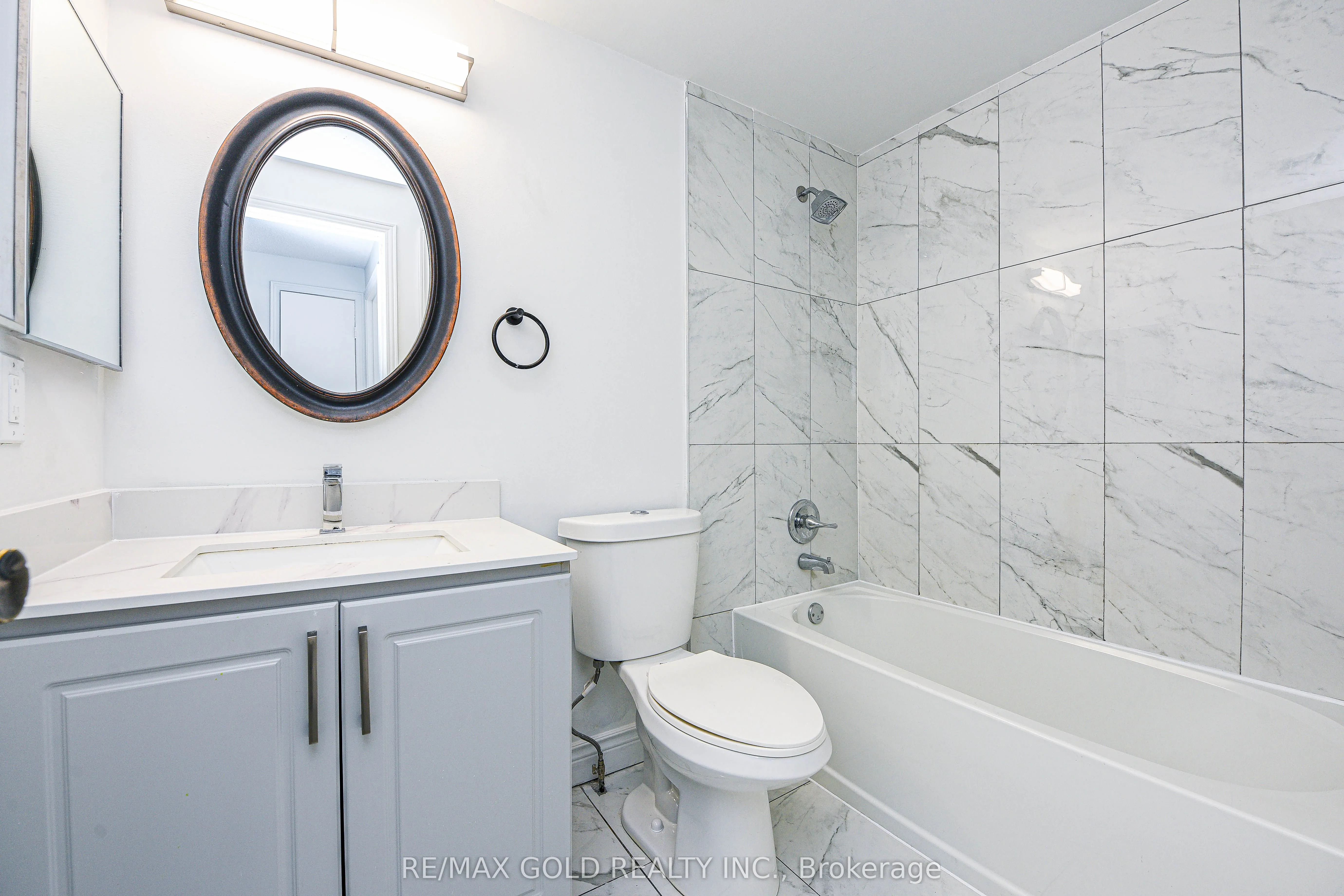 14 Nottawasaga Crescent