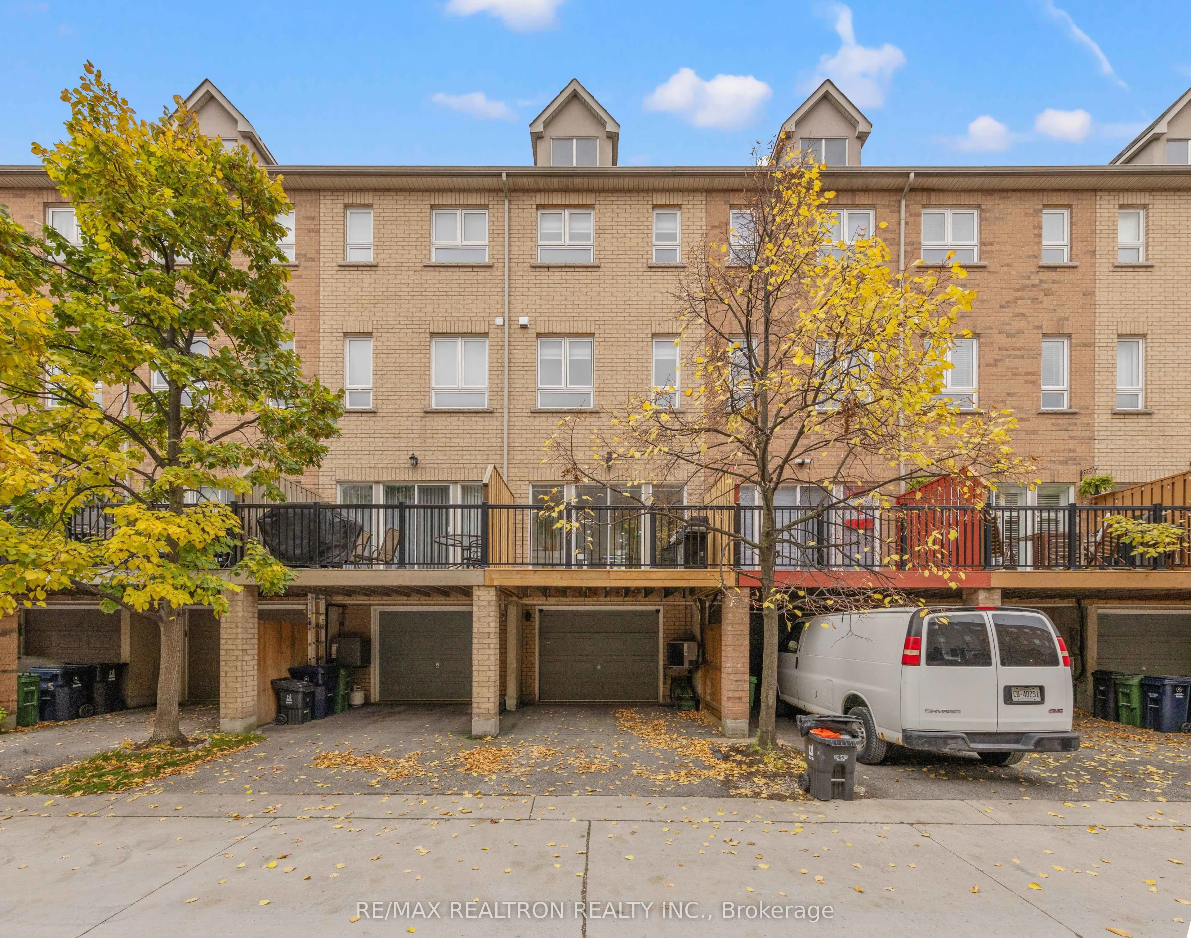 12 Market Garden Mews