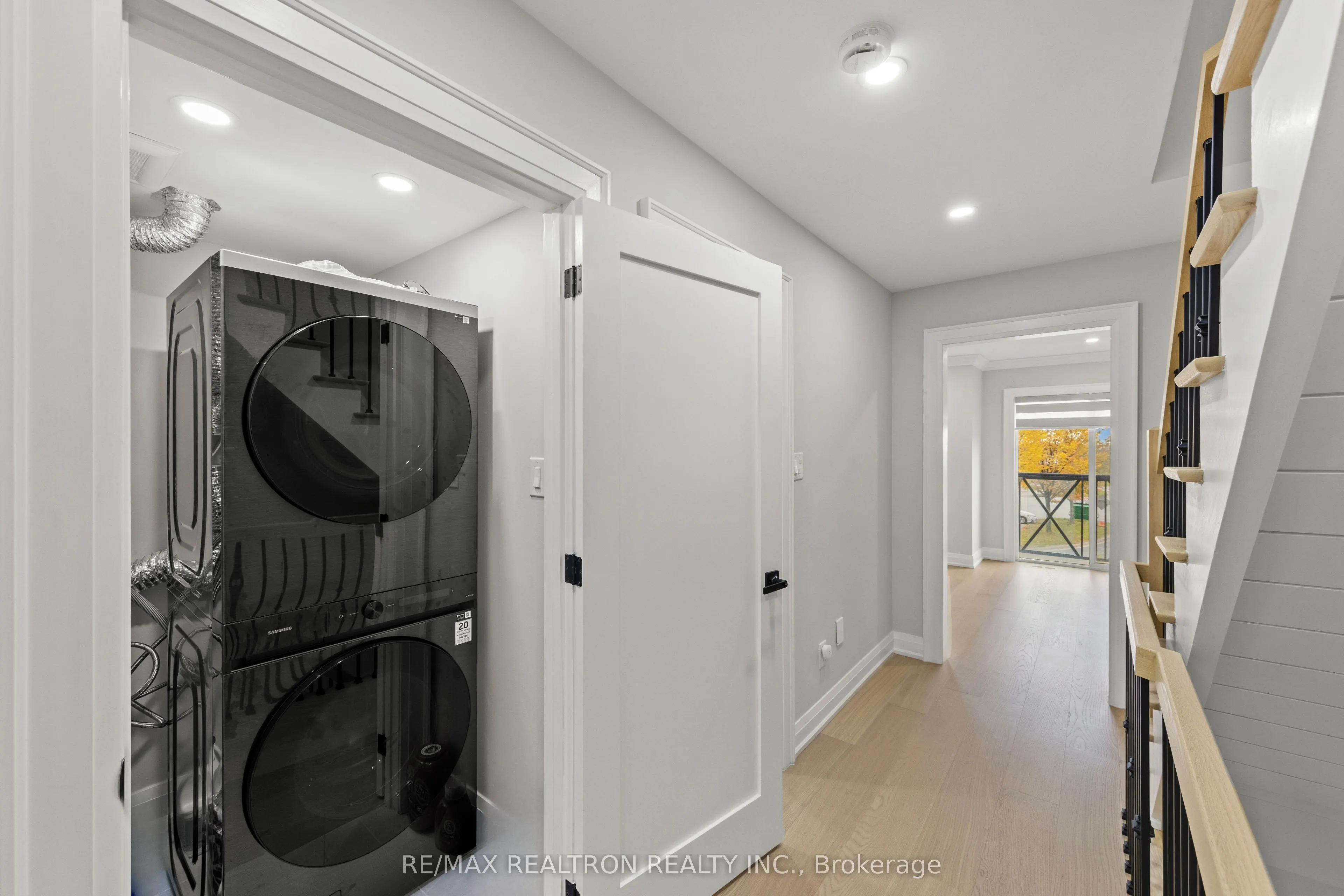 12 Market Garden Mews