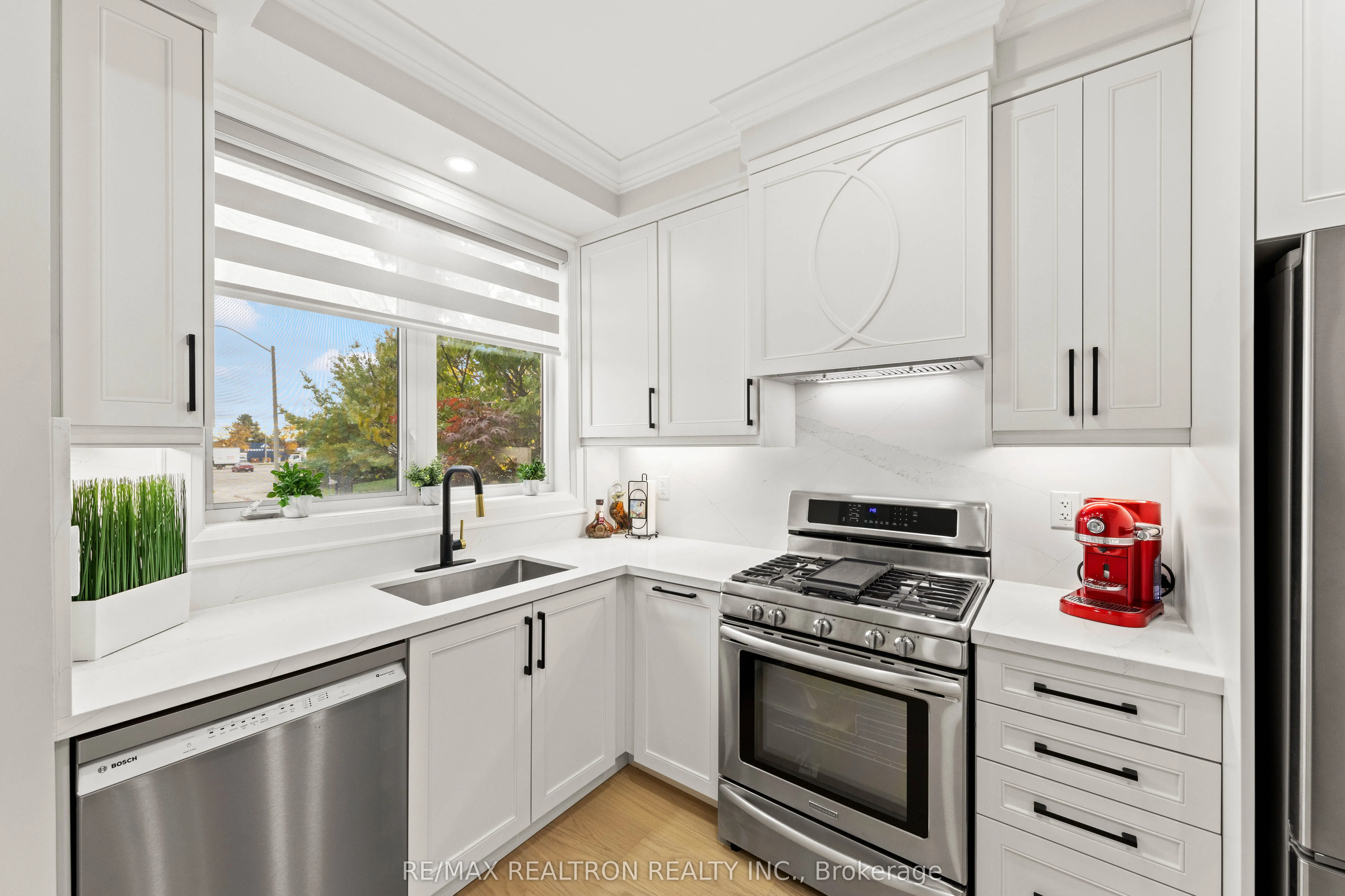 12 Market Garden Mews