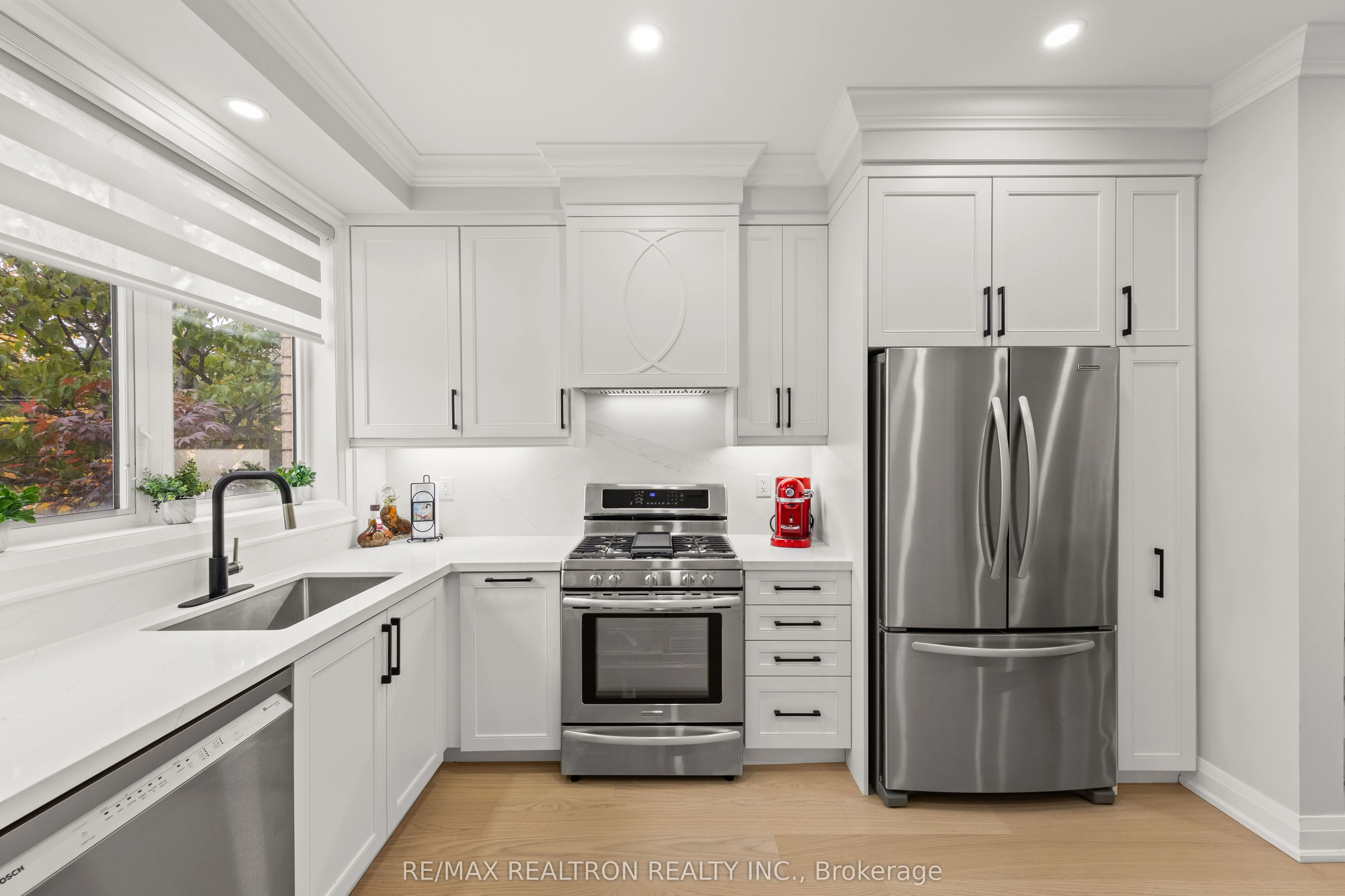 12 Market Garden Mews