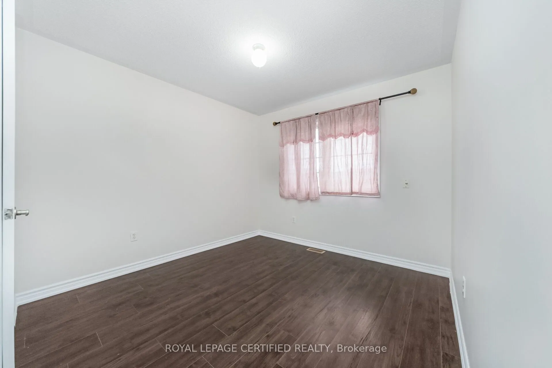 76 Saddleback Square