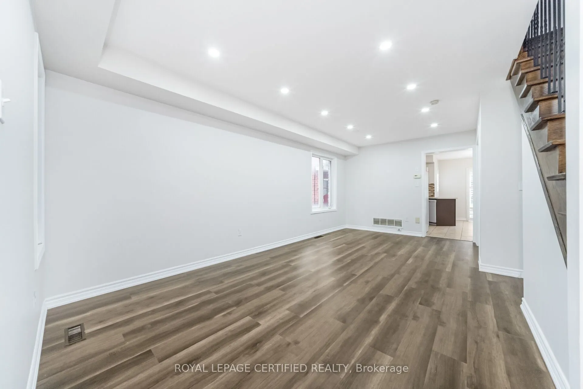 76 Saddleback Square