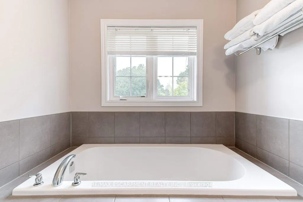 2086 Ghent Avenue, #19