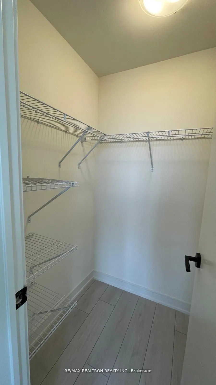 8010 Derry Road E, #807