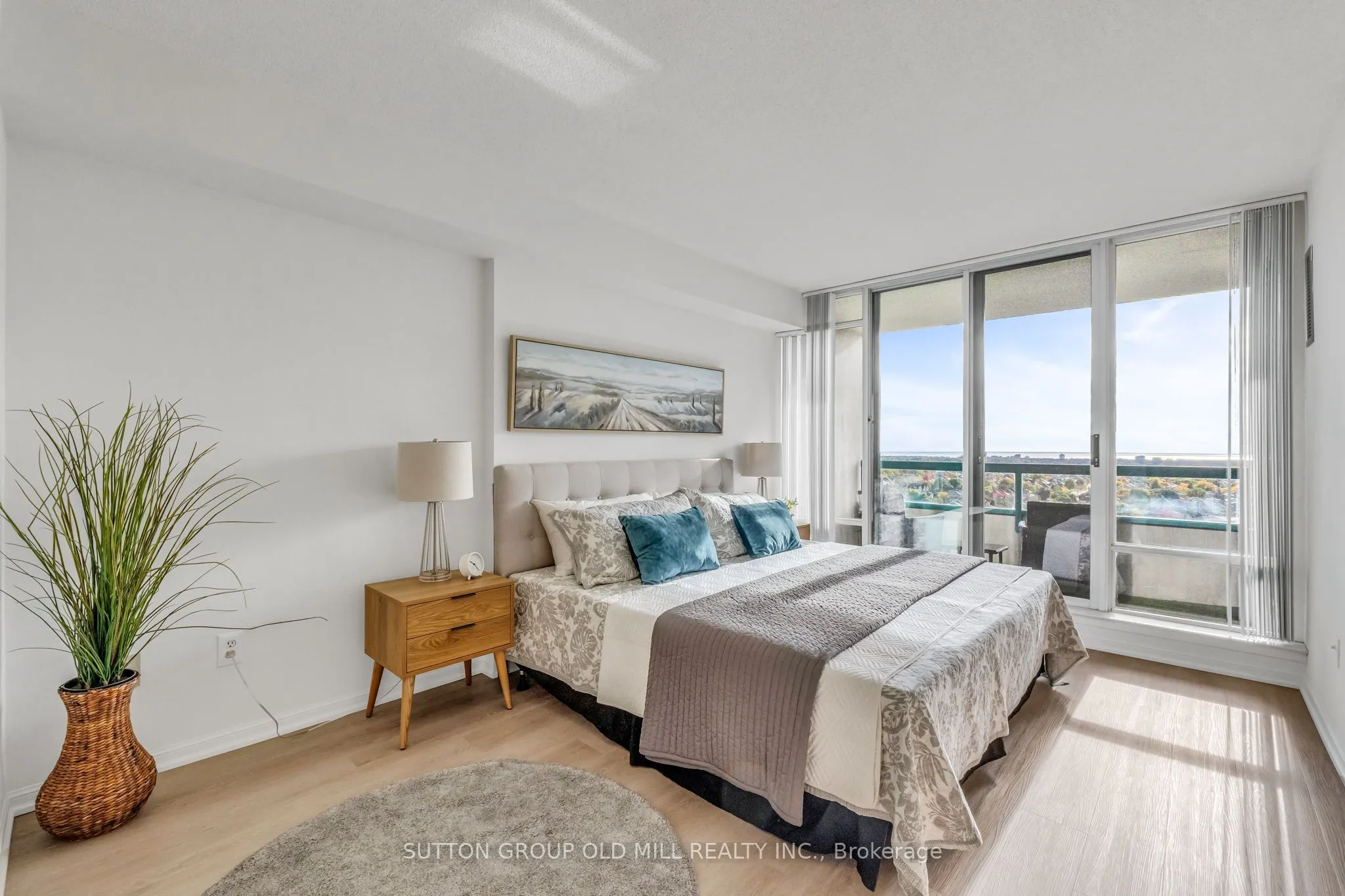 550 Webb Drive, #1505