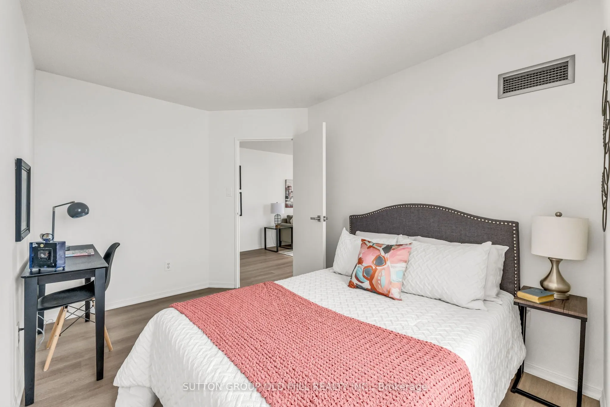 550 Webb Drive, #1505