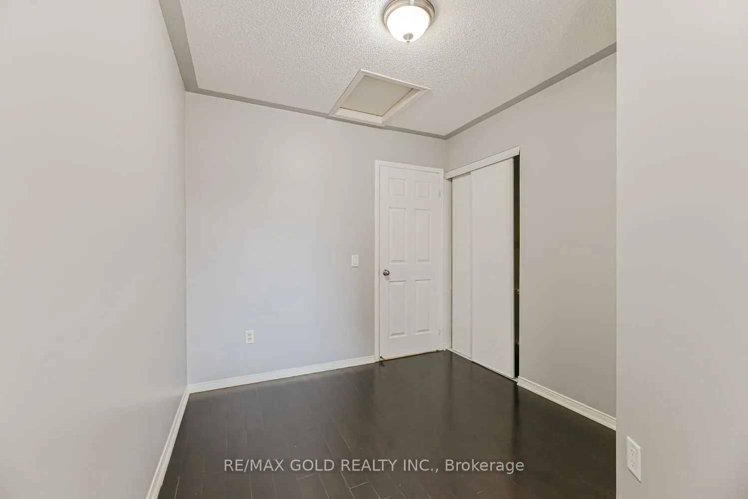 50 Strathaven Drive, #14