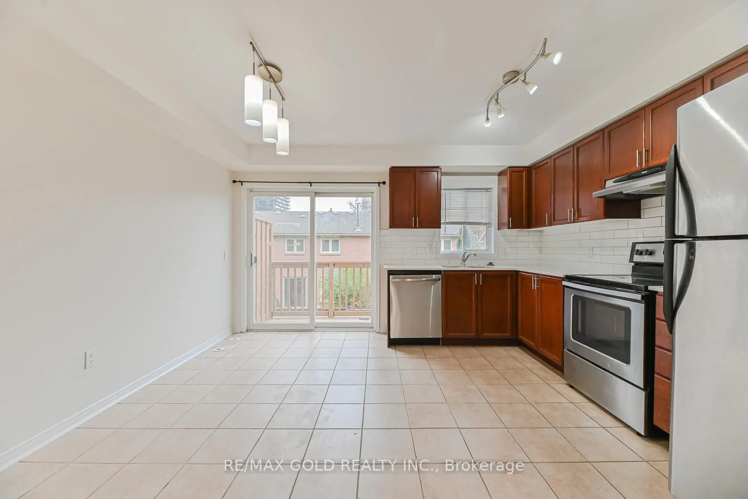 50 Strathaven Drive, #14