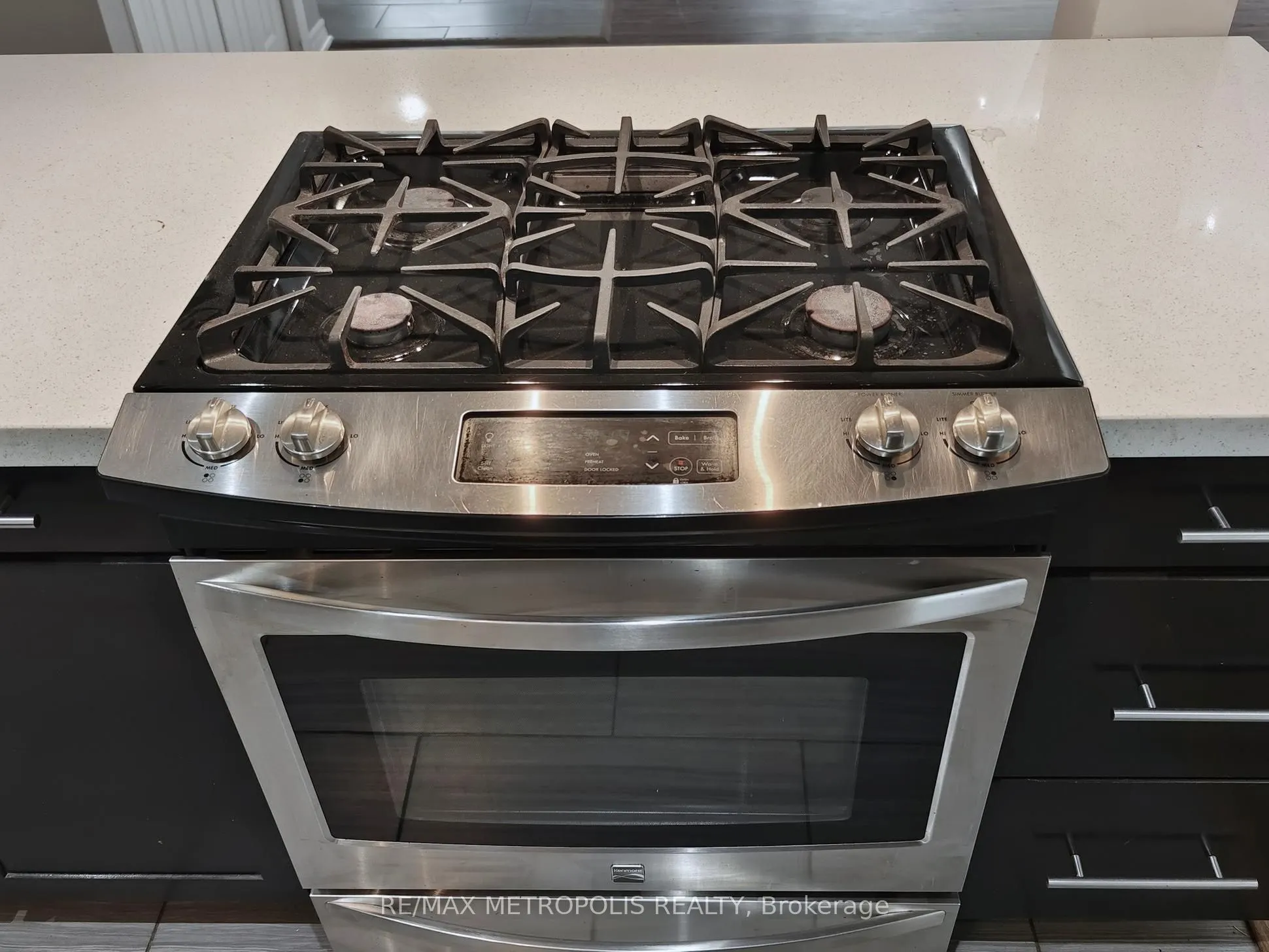 2098 Maplewood Drive