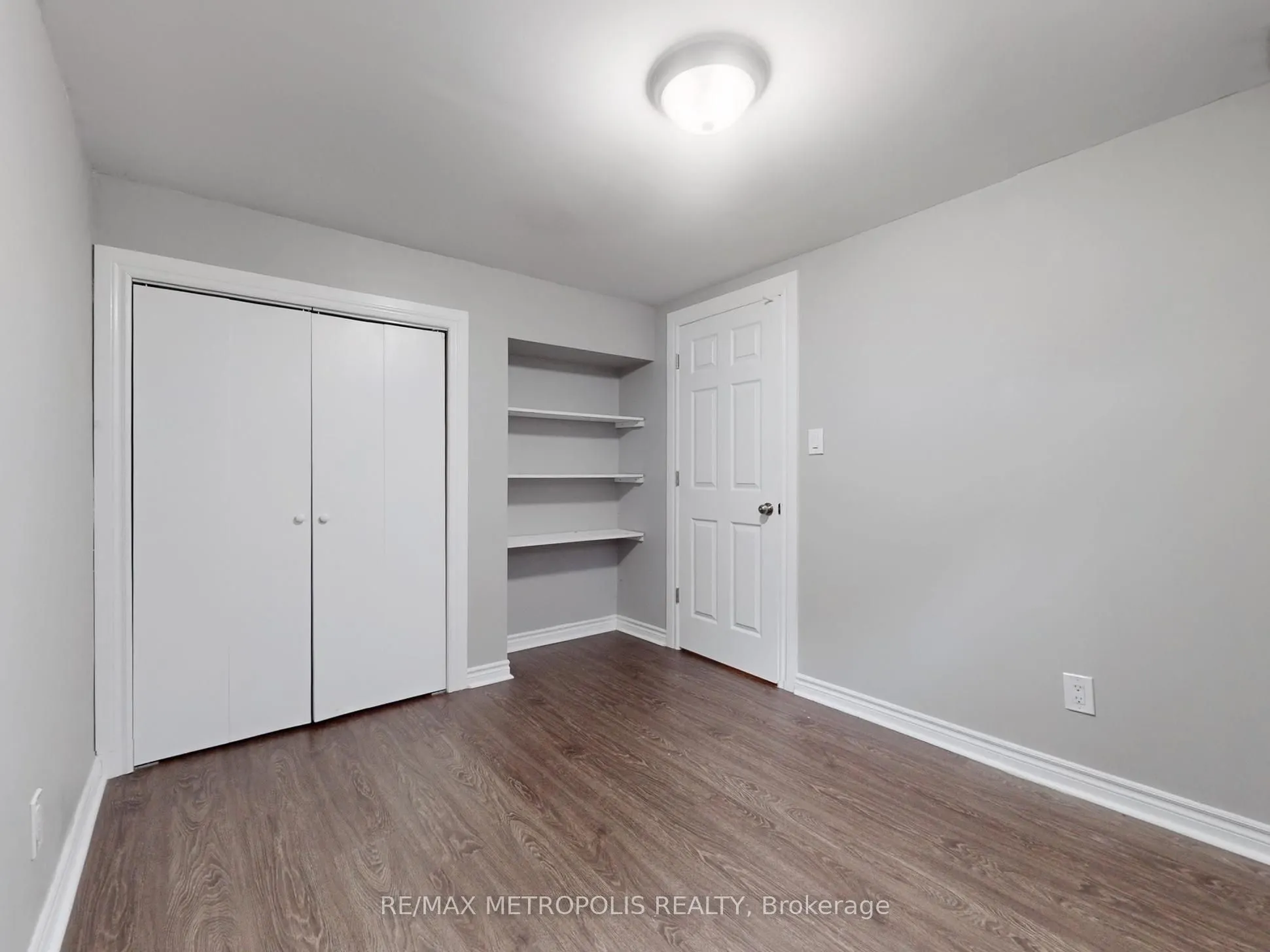 2098 Maplewood Drive