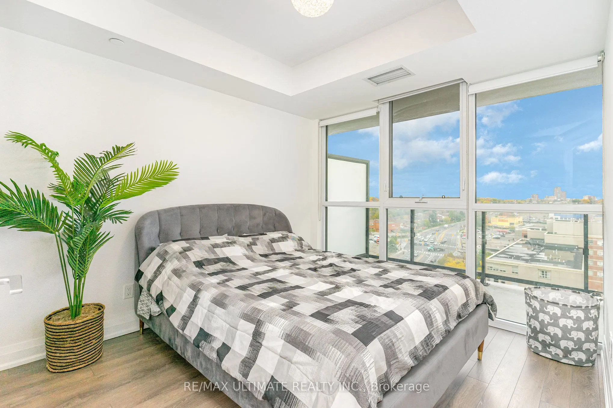 1461 Lawrence Avenue W, #1208