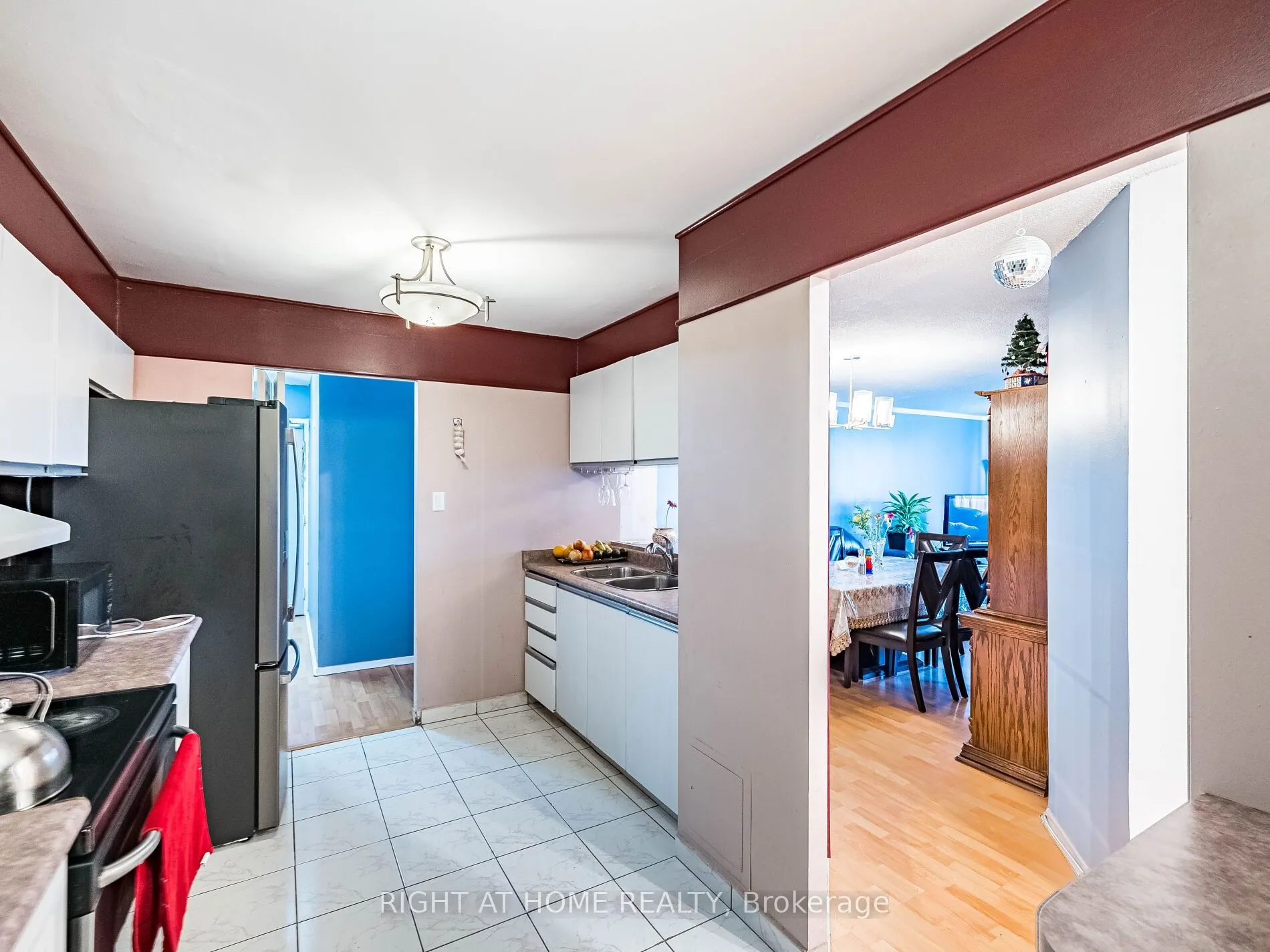 234 Albion Road, #305