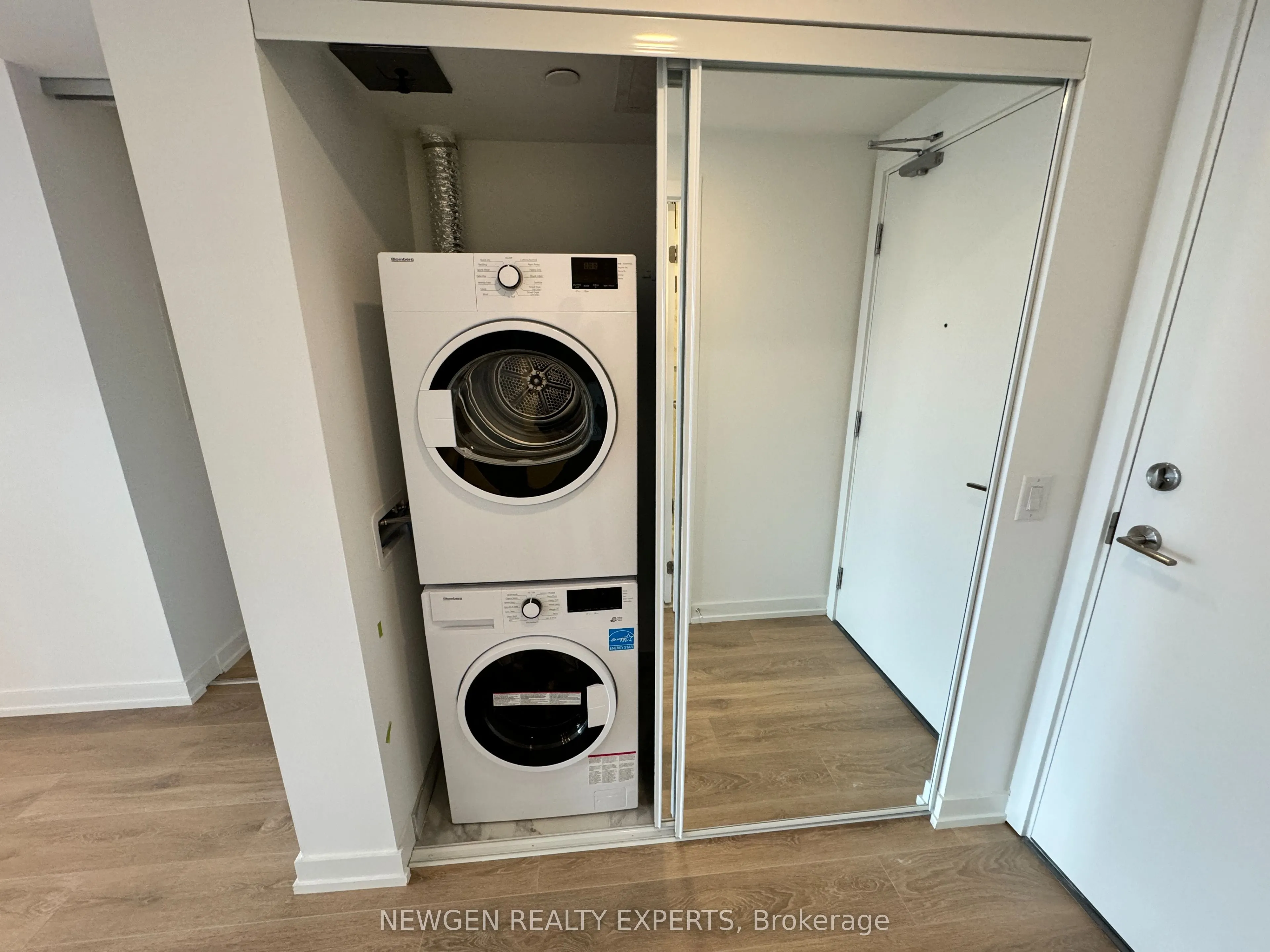 1100 Sheppard Avenue W, #1221