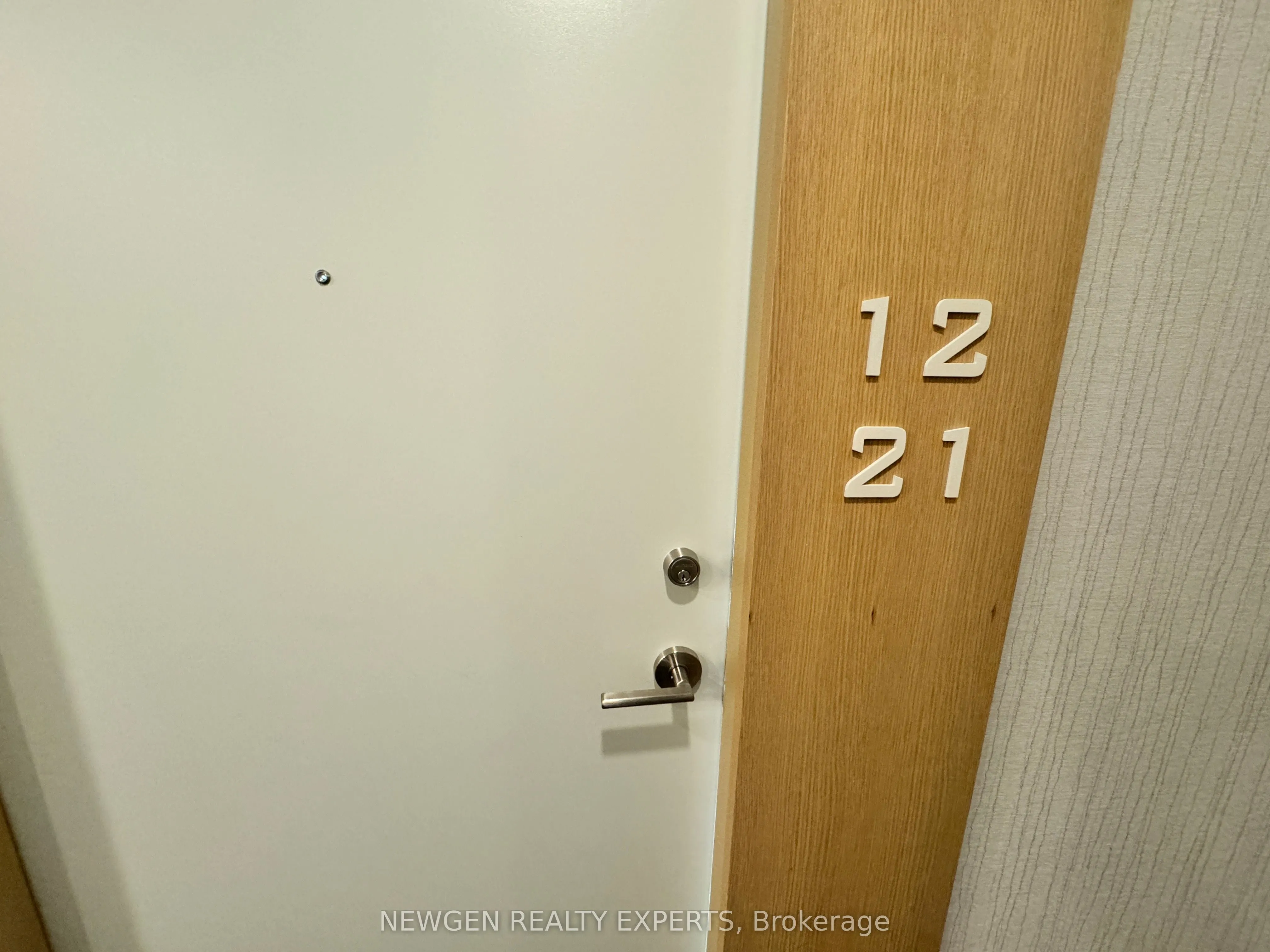 1100 Sheppard Avenue W, #1221