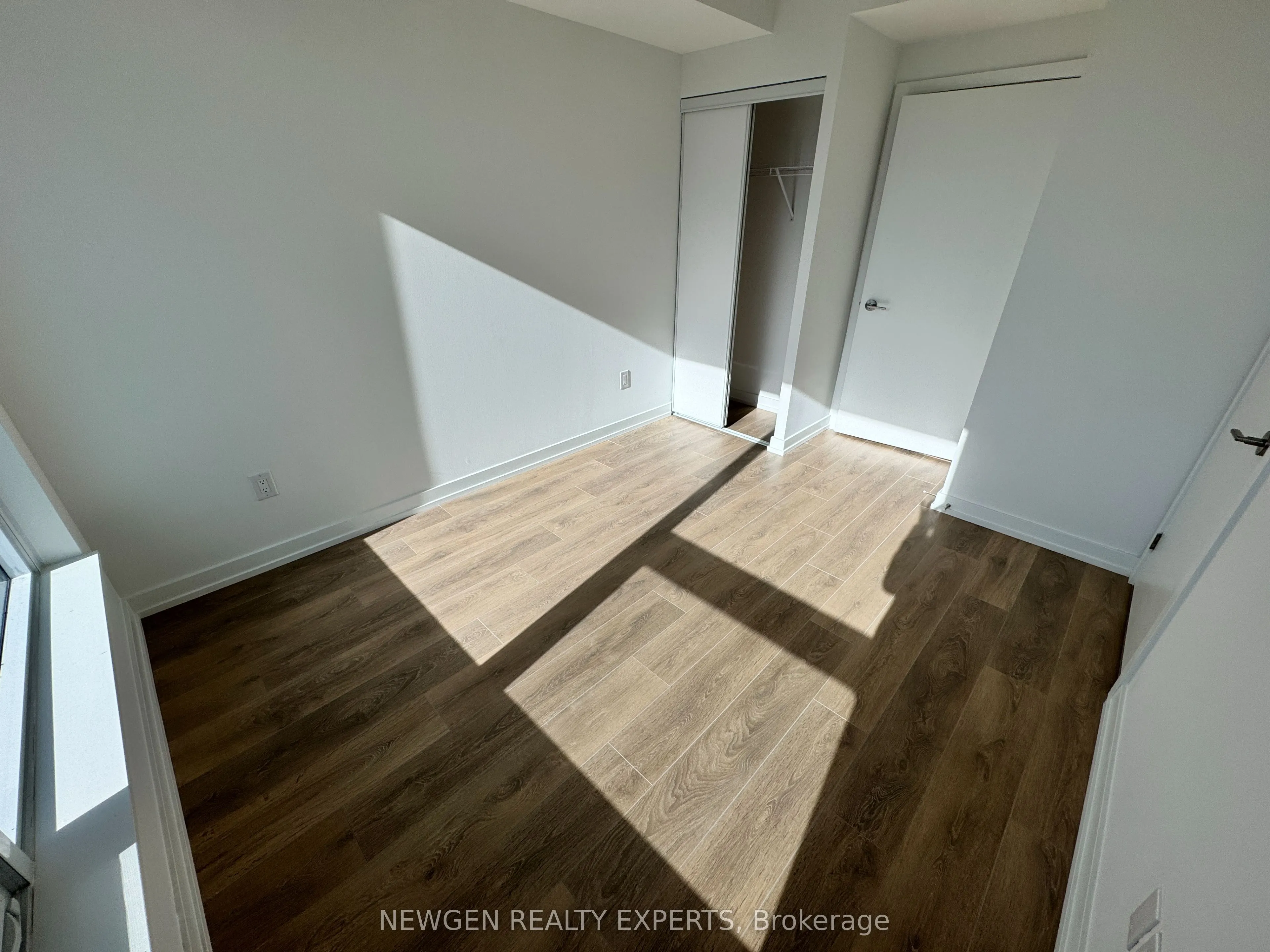 1100 Sheppard Avenue W, #1221