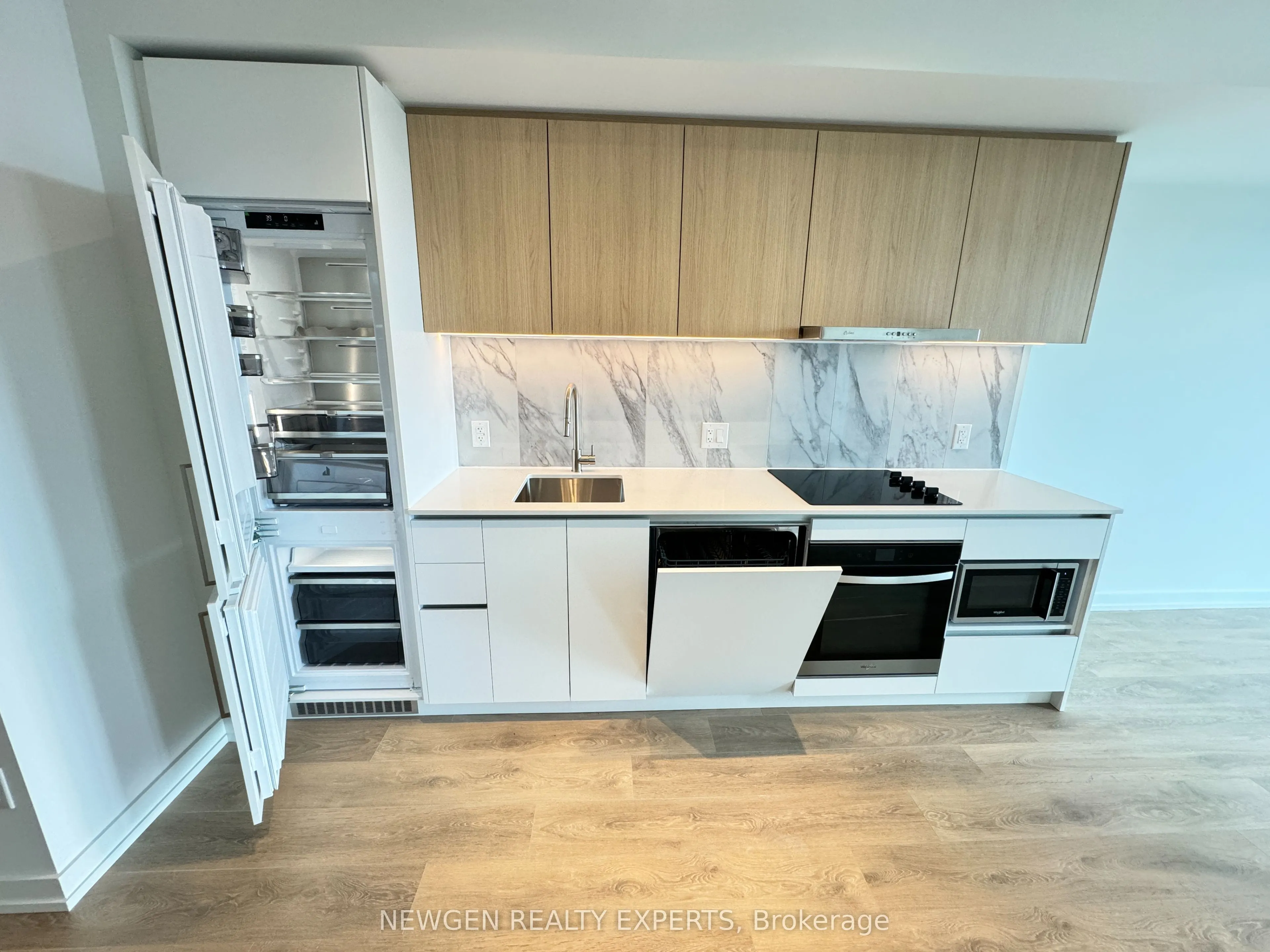 1100 Sheppard Avenue W, #1221